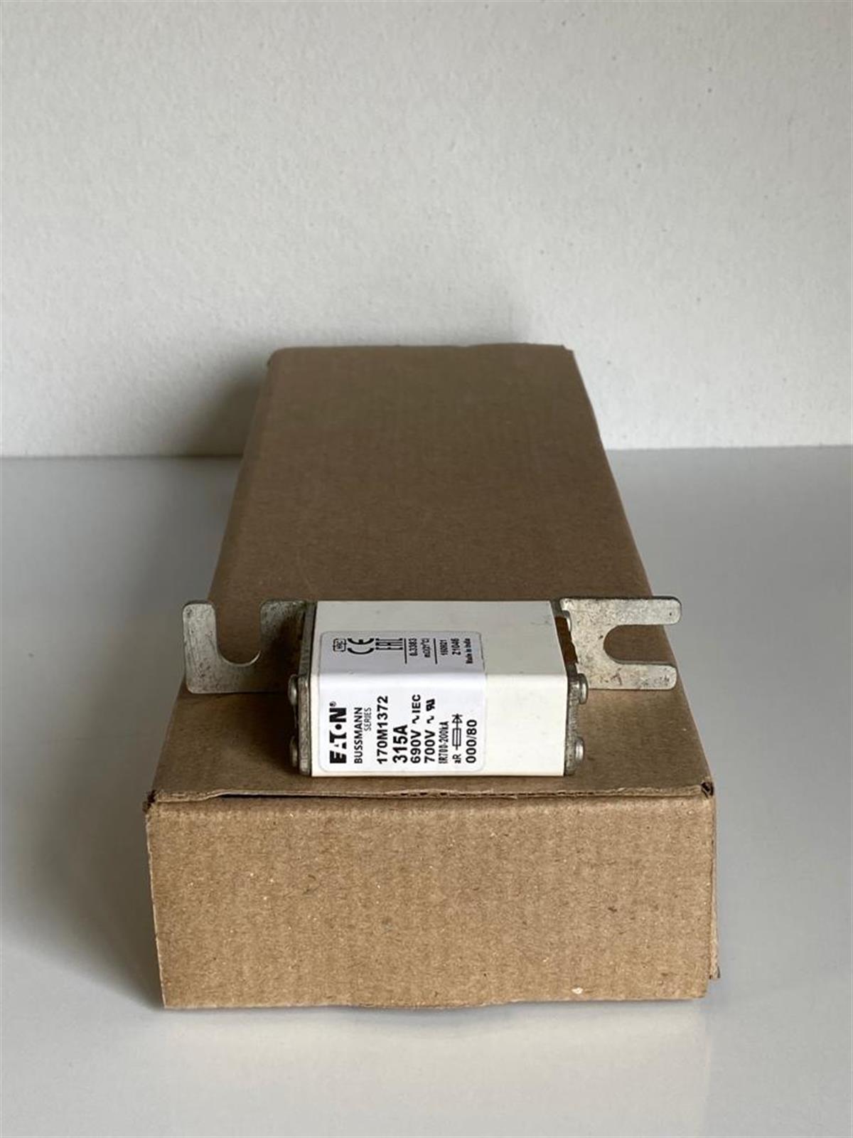 Eaton Bussmann170M1372 FUSE 315A 690V 000/80 AR UC  Bussmann170M1372 FUSE 315A 690V 000/80 AR UC  Bussmann