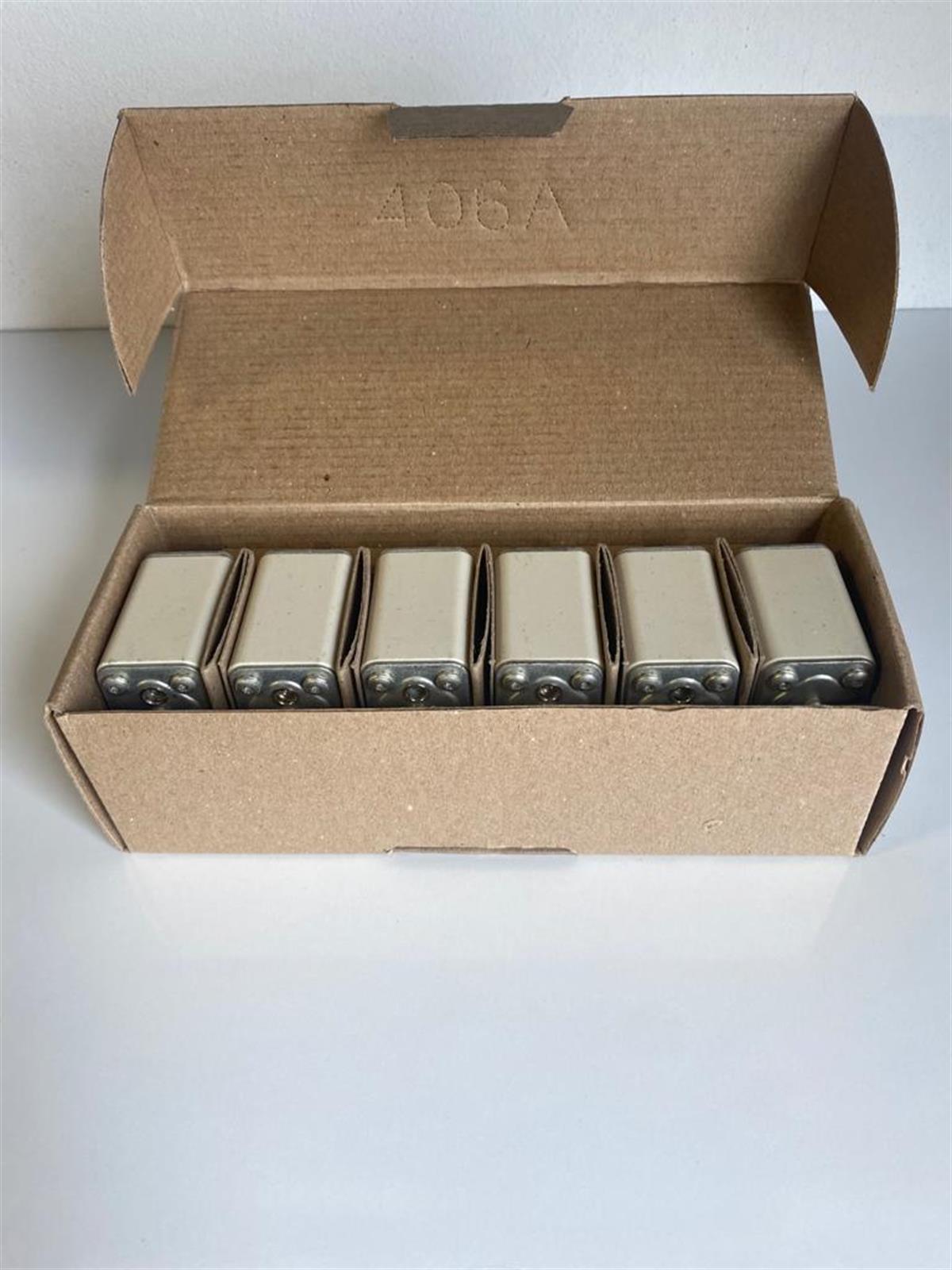 Eaton Bussmann170M2697 FUSE 50A 690V DIN 00 GR Bussmann170M2697 FUSE 50A 690V DIN 00 GR Bussmann