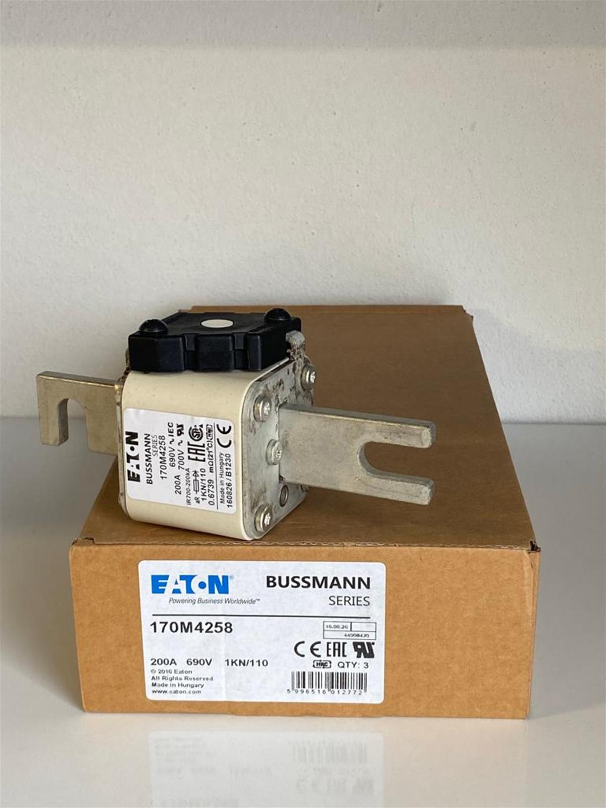Eaton Bussmann170M4258 FUSE 200A 690V 1KN/110 AR UC  Bussmann170M4258 FUSE 200A 690V 1KN/110 AR UC  Bussmann