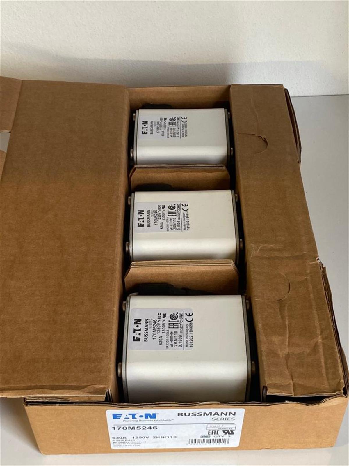Eaton Bussmann170M5246 FUSE 630A 1250V 2KN/110 AR CU  Bussmann Sigorta170M5246 FUSE 630A 1250V 2KN/110 AR CU  Bussmann Sigorta