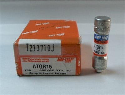 Time-Delay Sigorta Amp-Trap ATQR15 15A 600VAC 