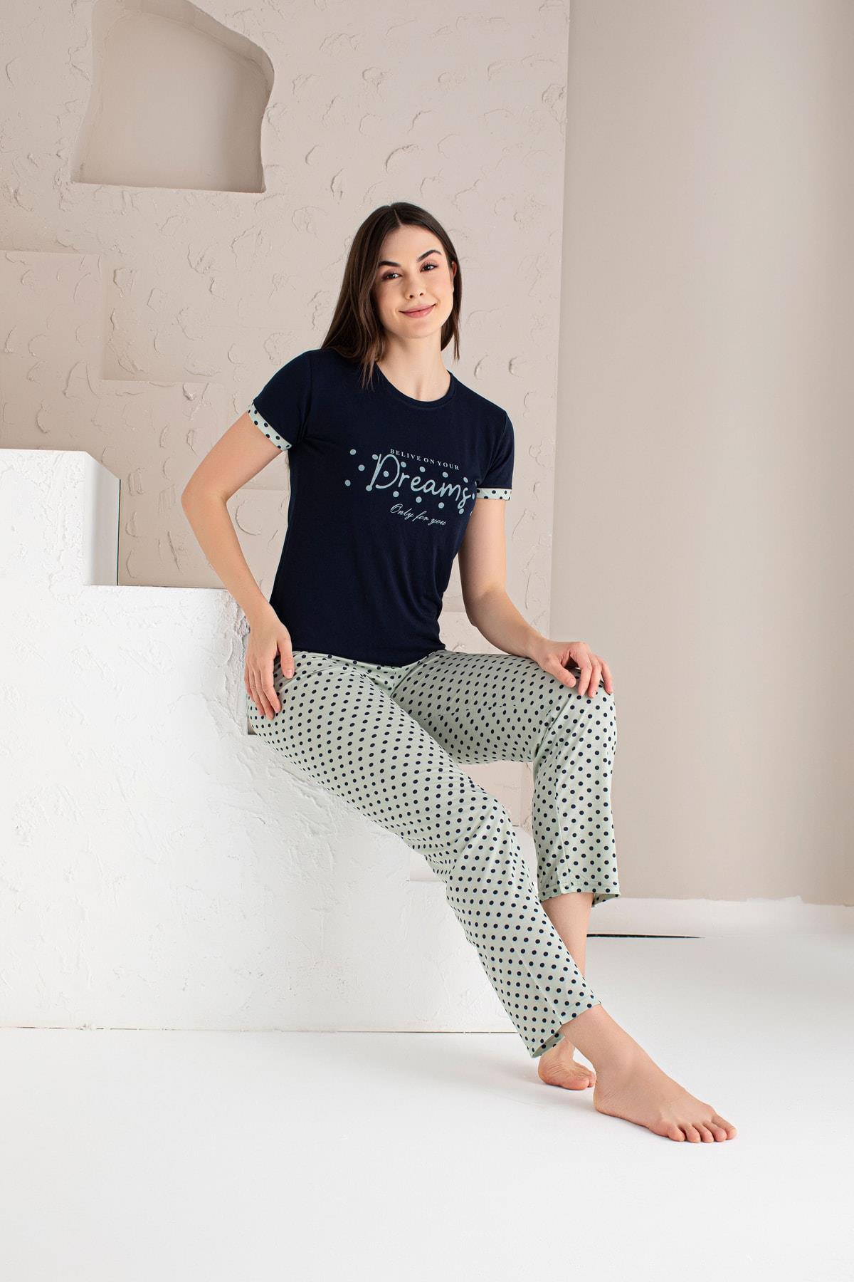 Üstü Lacivert Altı Su Yeşili Puan Desenli Pijama Takımı