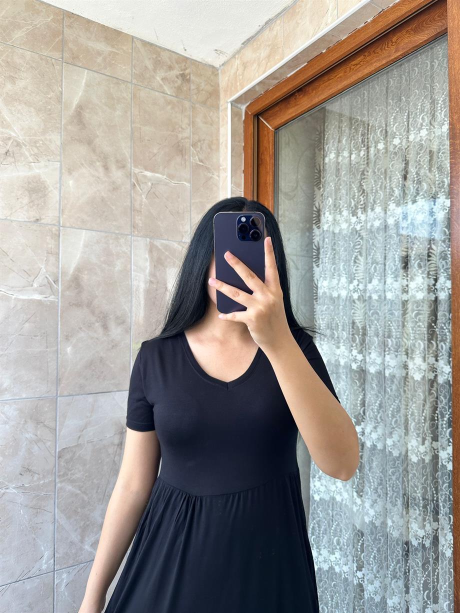   penye siyah elbise