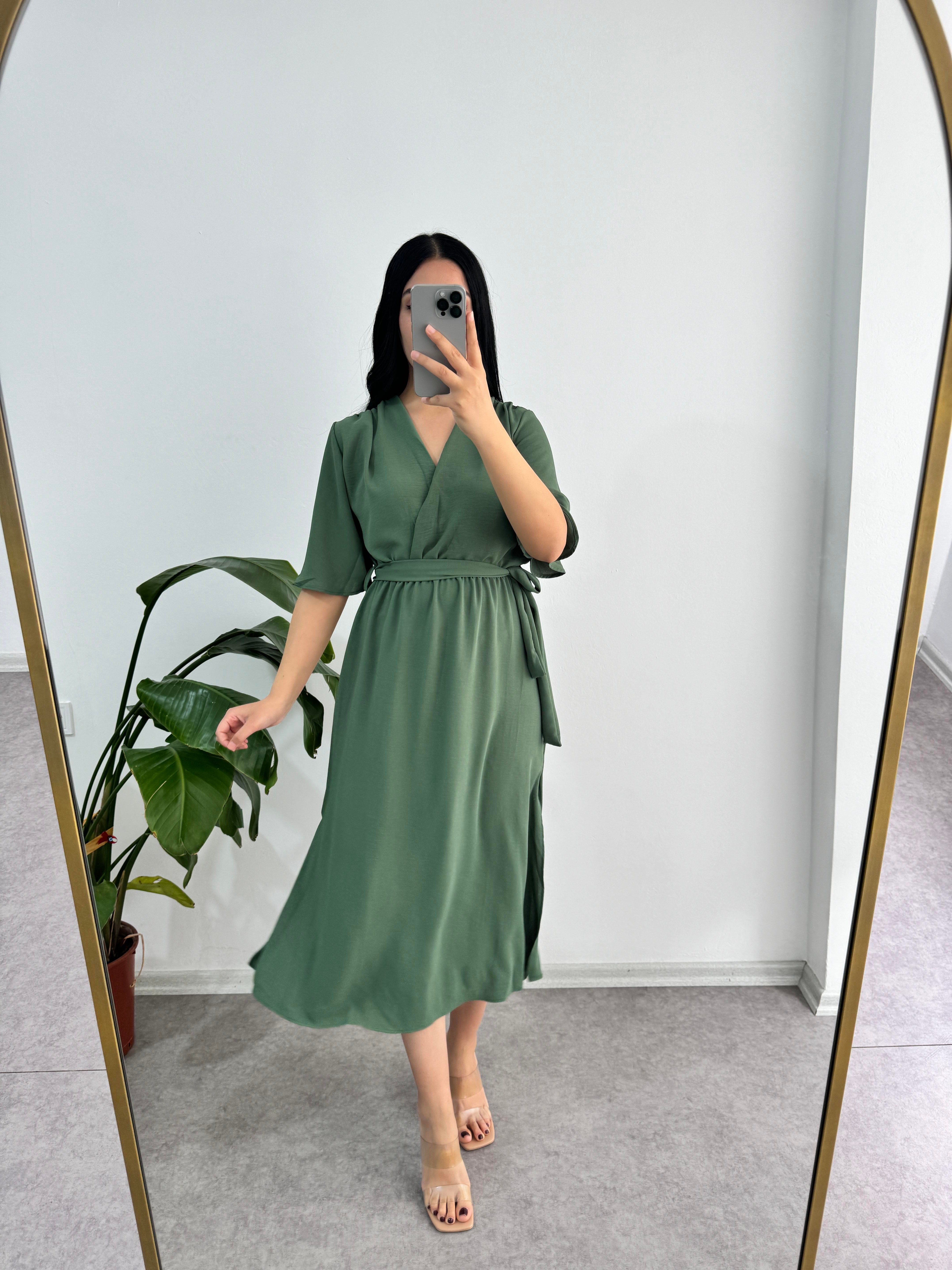 Aerobin Kumaş Yeşil Elbise