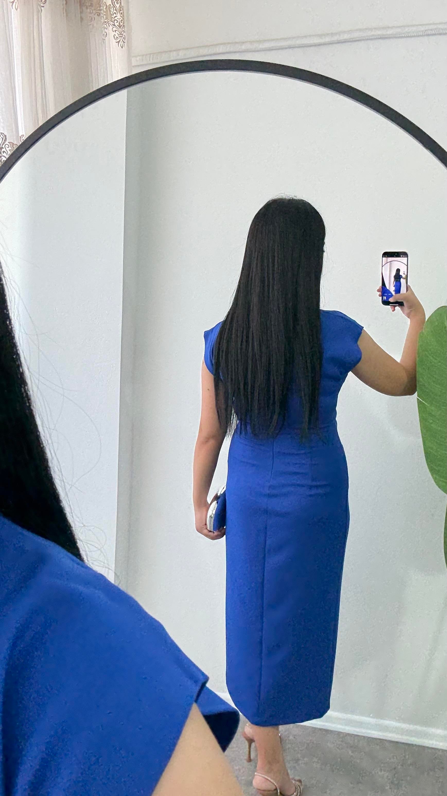 Broşlu Dökümlü Kumaş Mavi Elbise