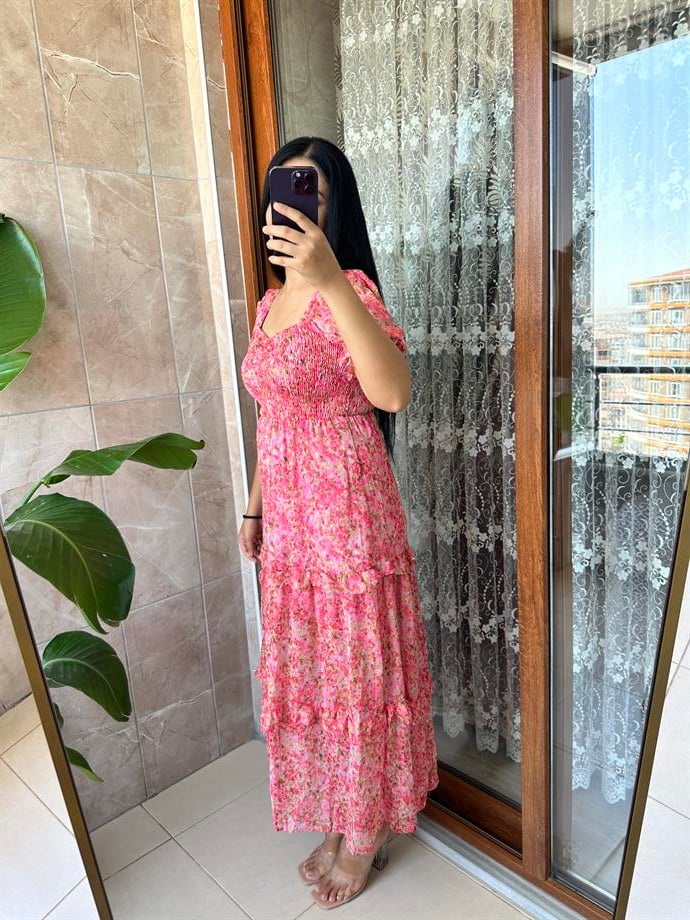 Çiçekli şifon elbise 