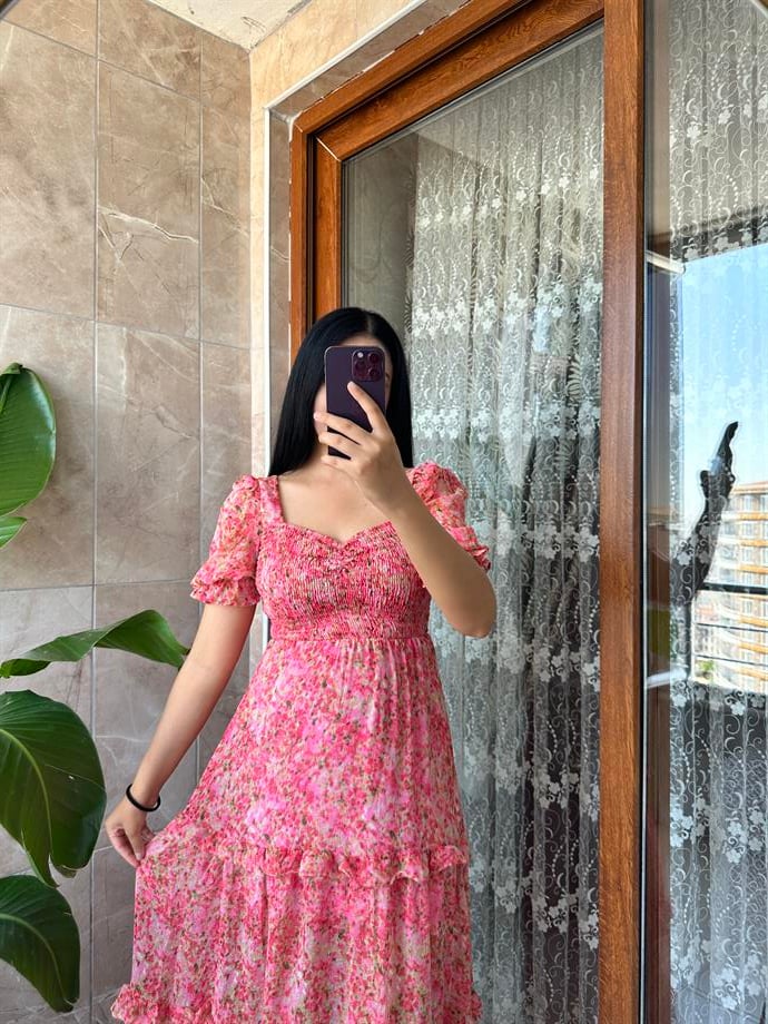 Çiçekli şifon elbise 