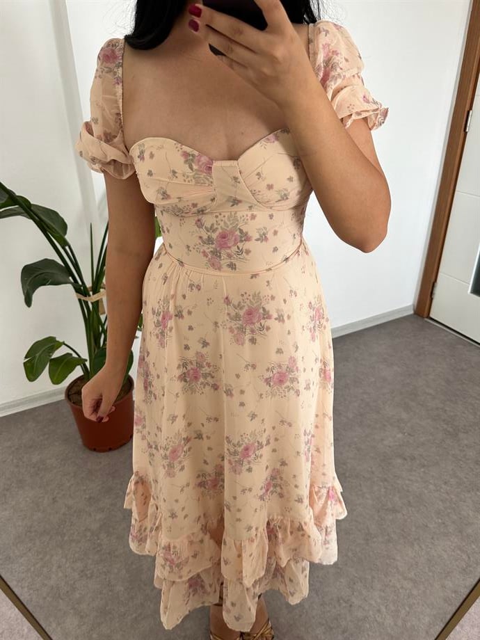 Çiçekli şifon elbise