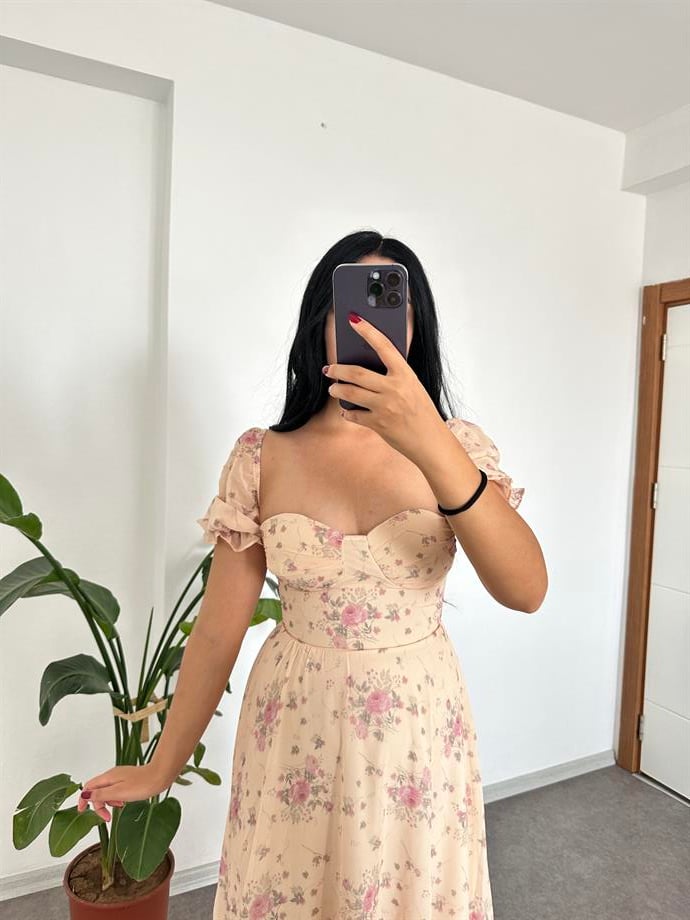 Çiçekli şifon elbise