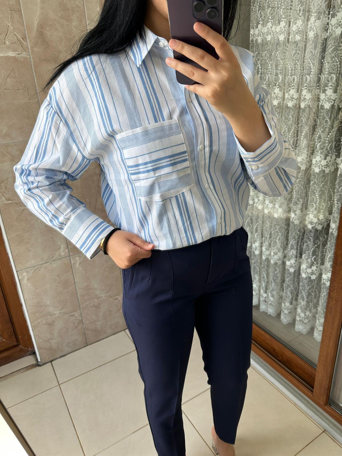 ÇİZGİLİ MAVİ GÖMLEK