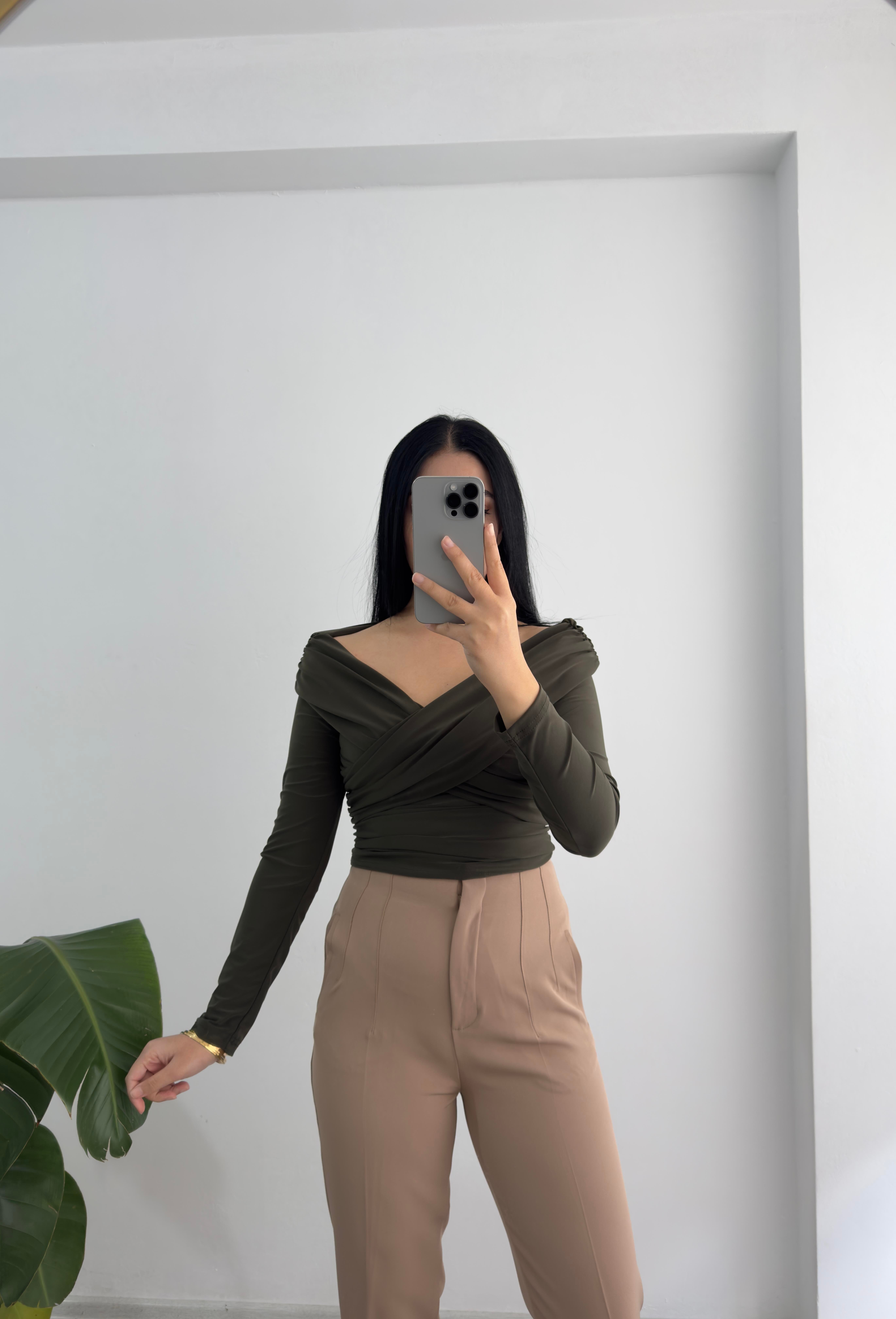 Hakki Yeşili Çapraz Yaka Bluz