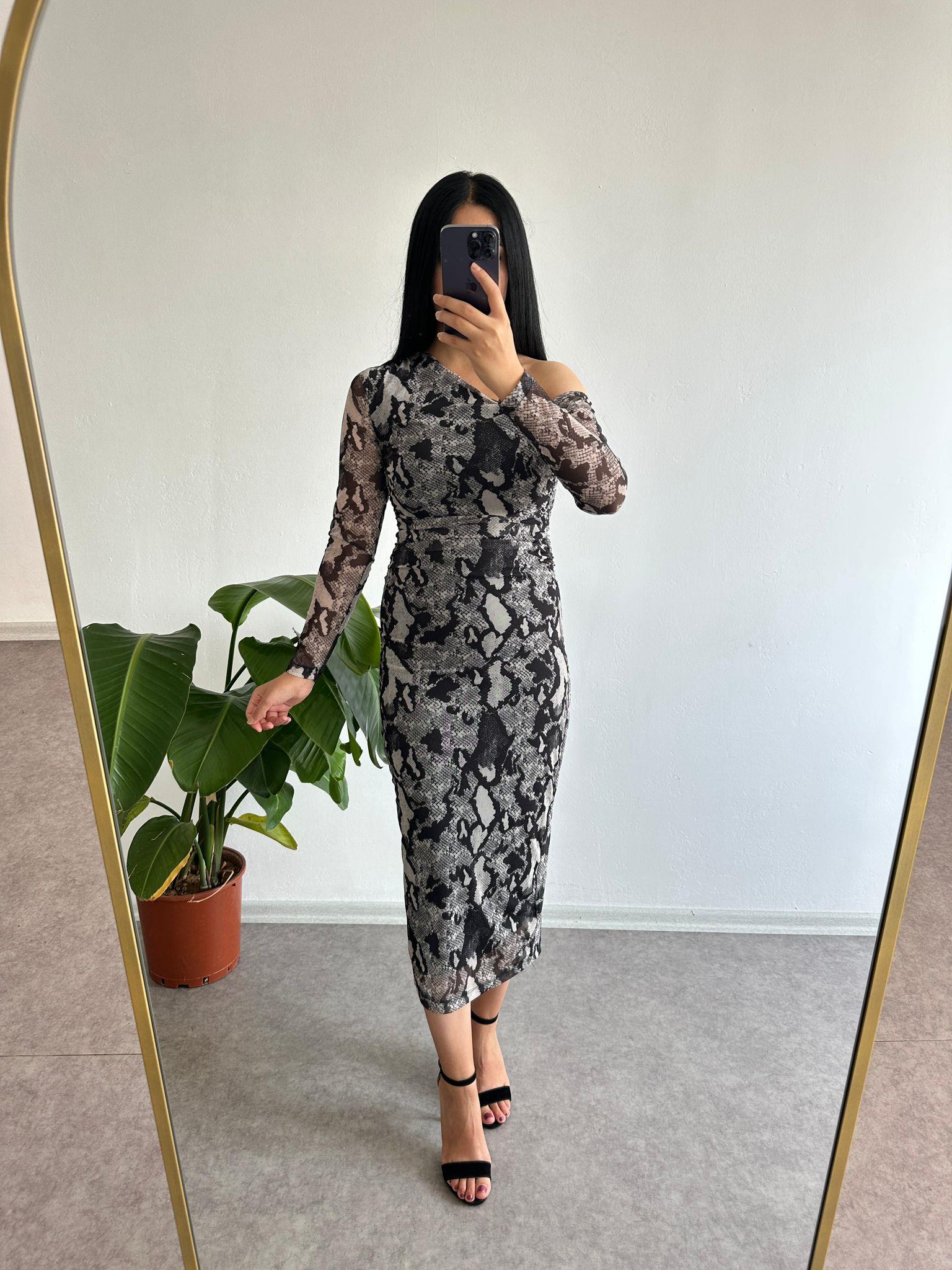 İçi astarlı zebra elbise