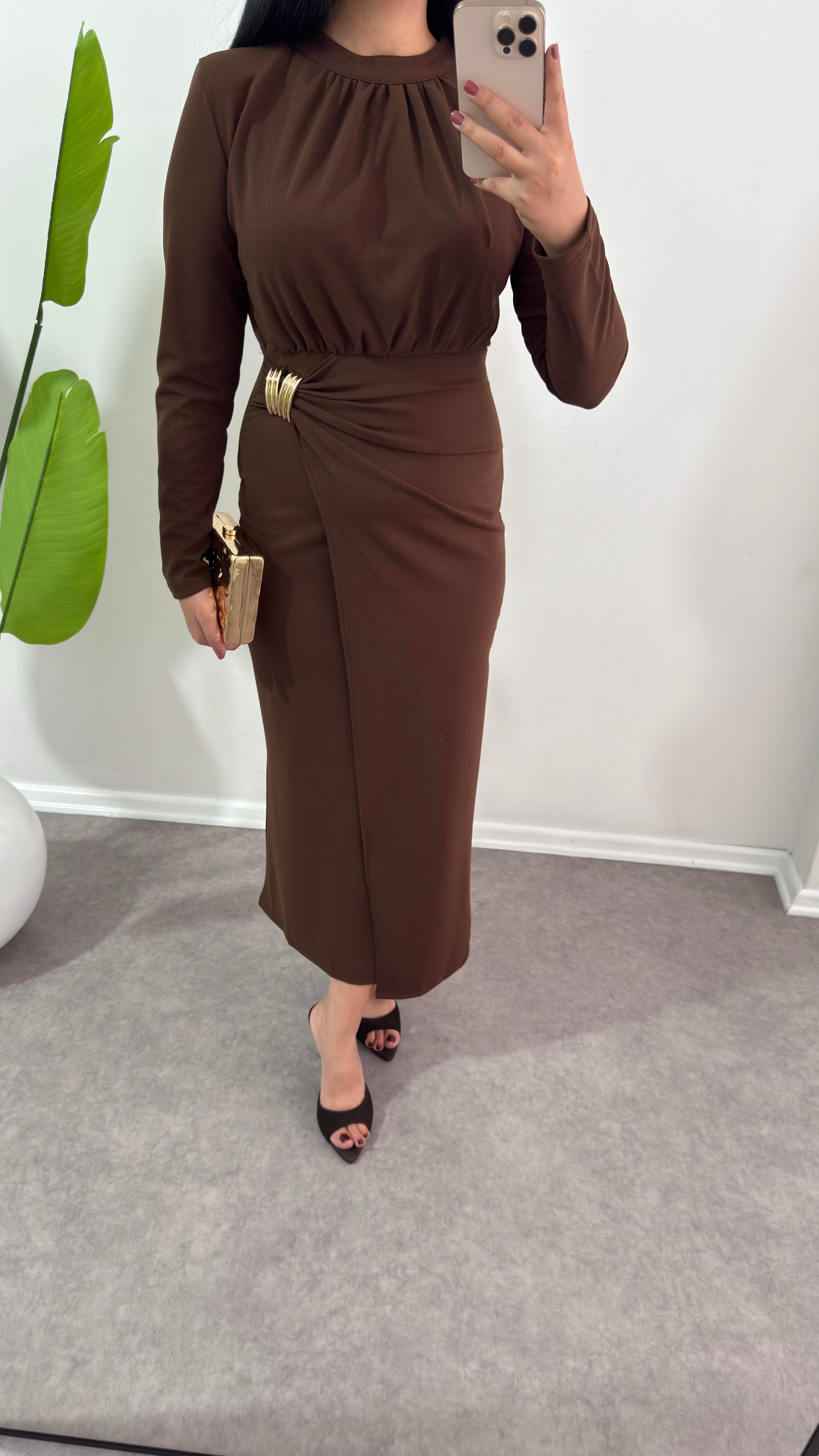 Kahverengi Sever Krep Elbise 