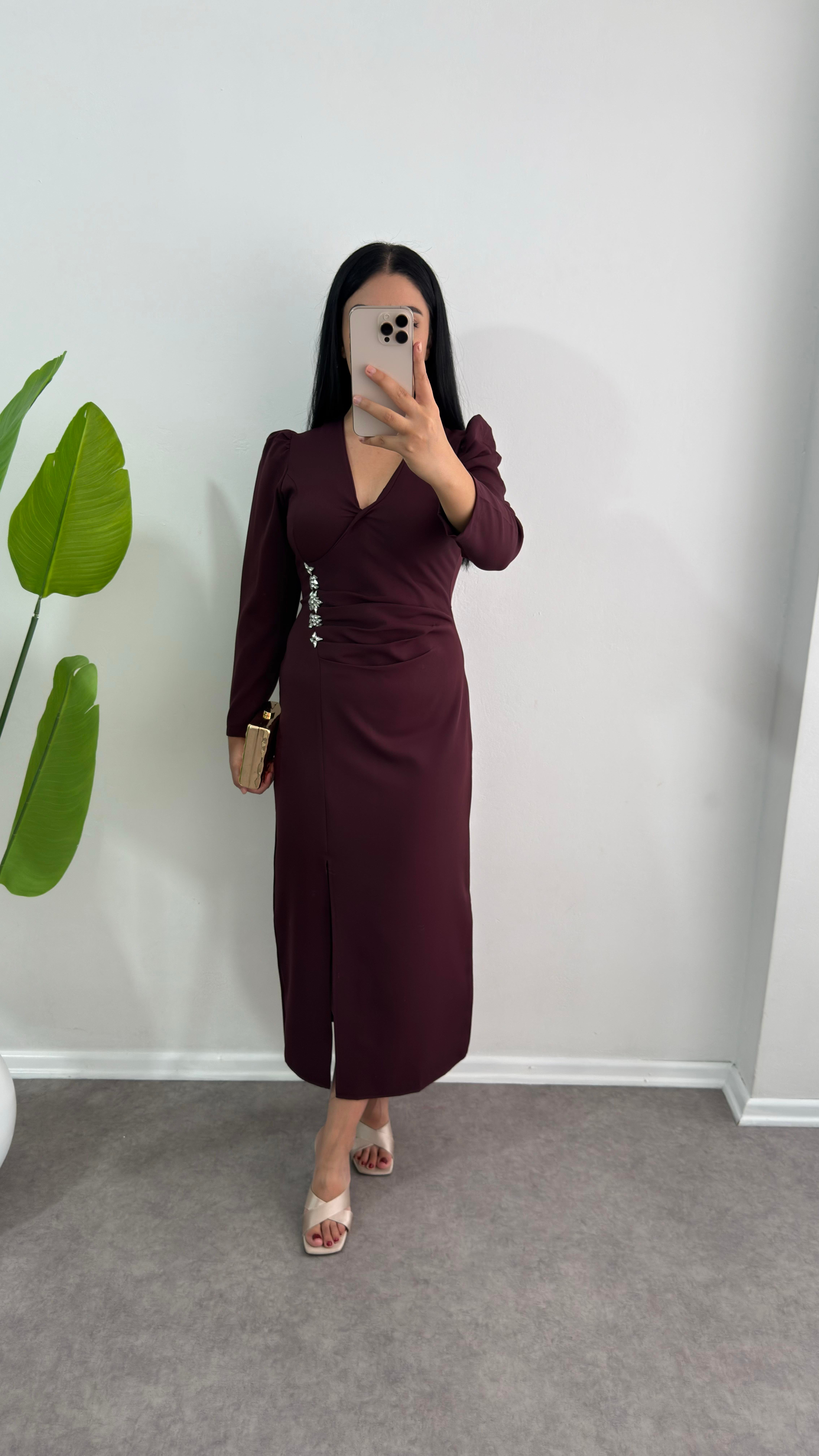 Karil Mürdüm Taşlı Elbise