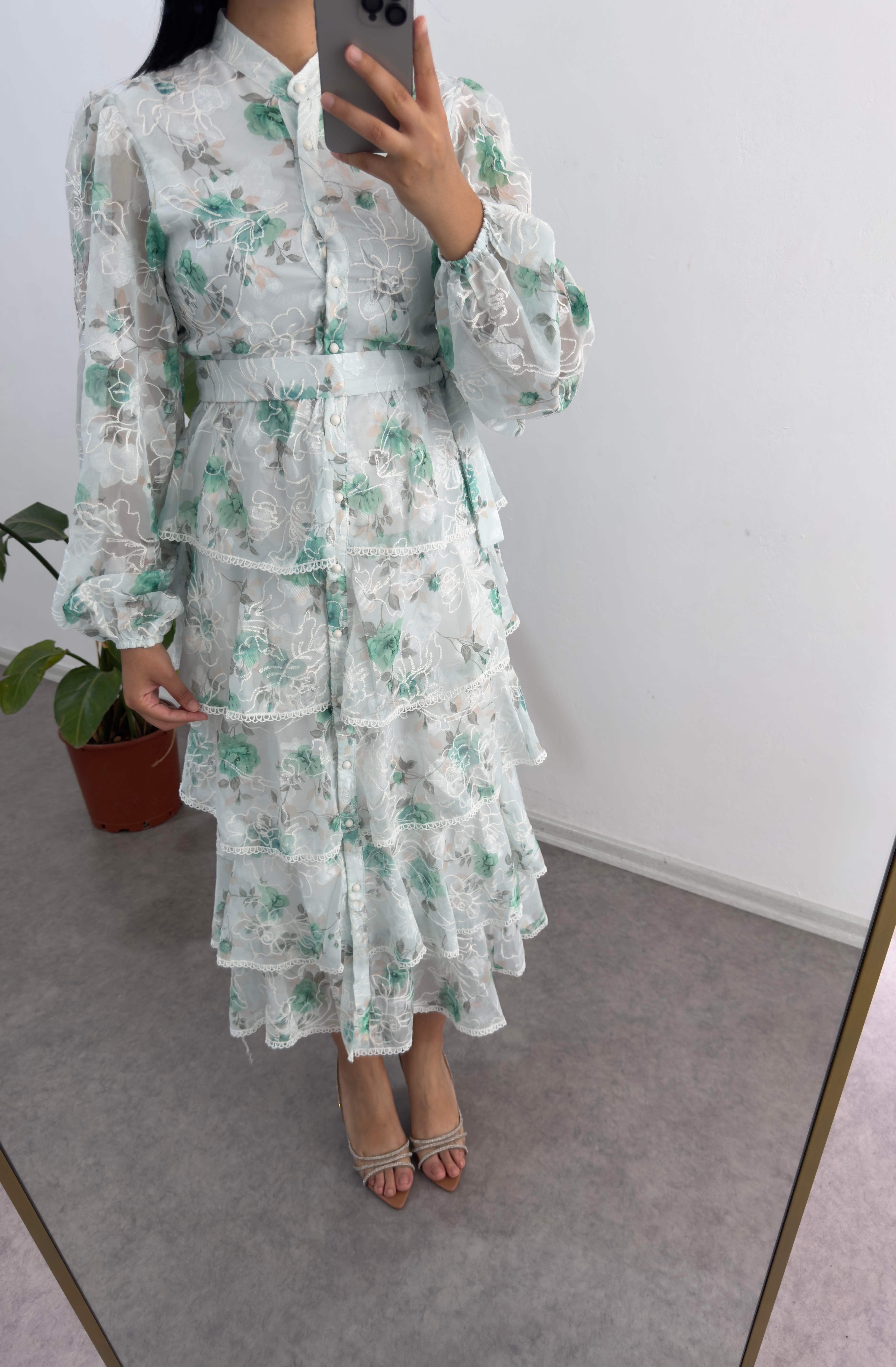 Katlı Yeşil Elbise