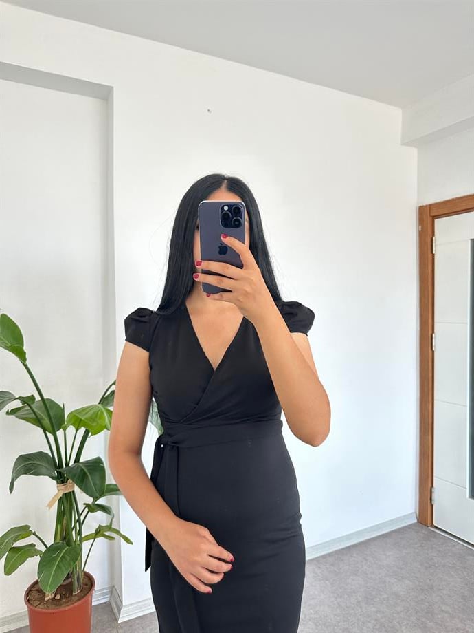 Krep kumaş siyah elbise 