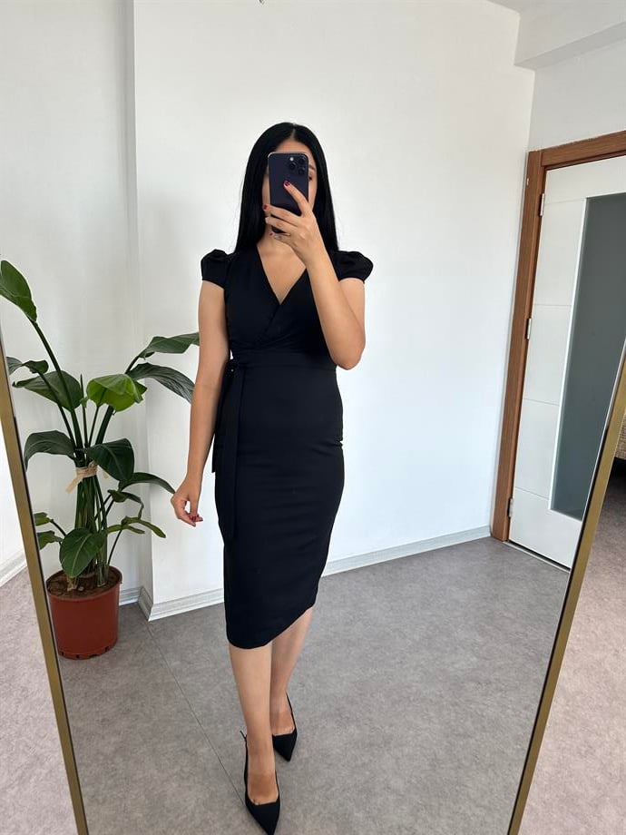 Krep kumaş siyah elbise 