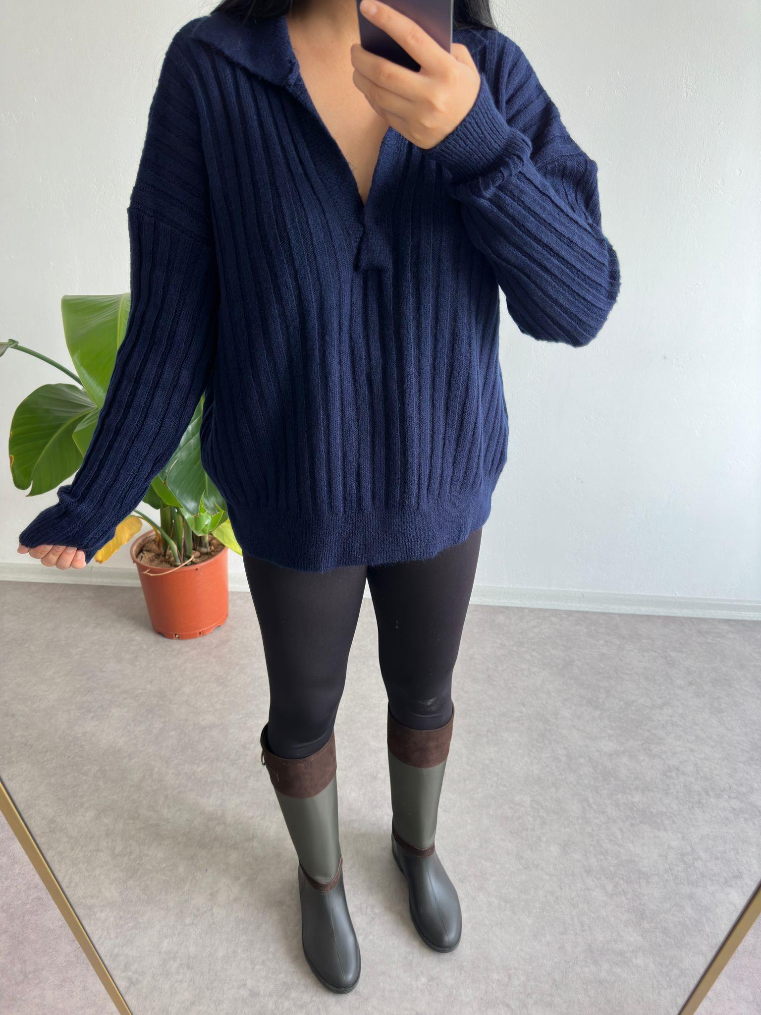 Lacivert v yaka oversize triko