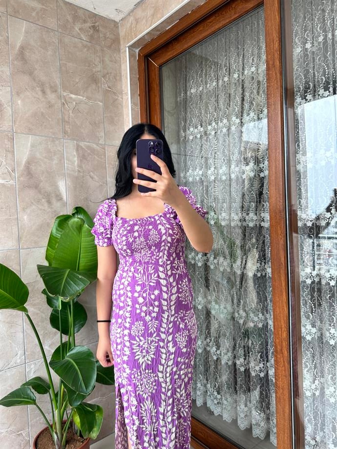 Lila elbise
