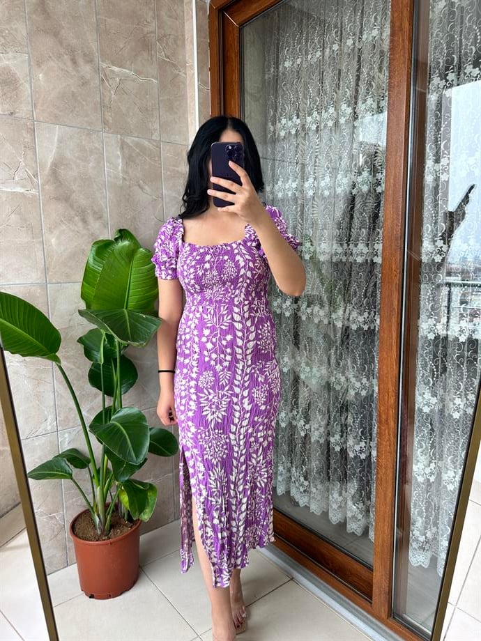 Lila elbise