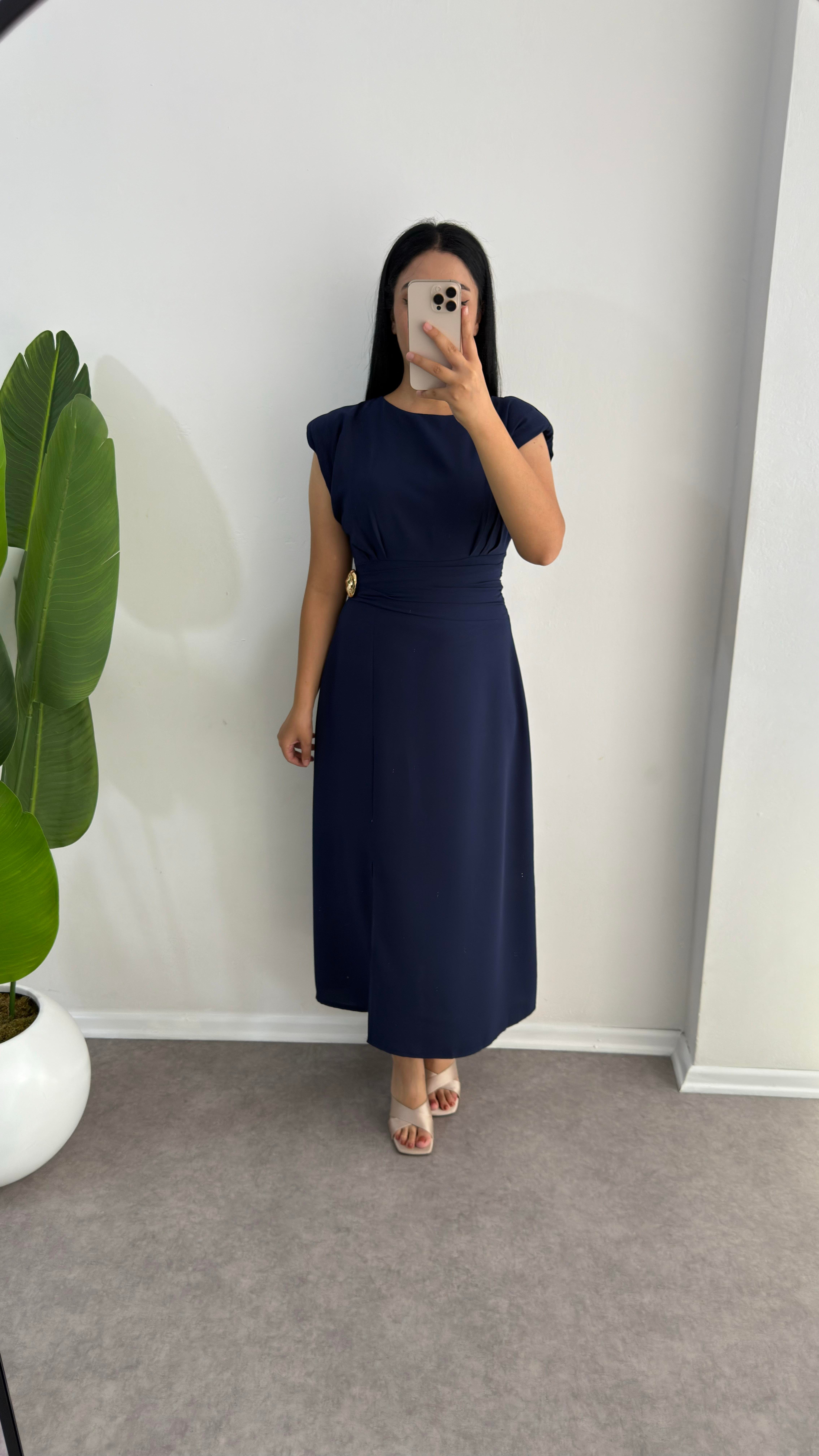 Nanay Lacivert Broşlu Elbise 