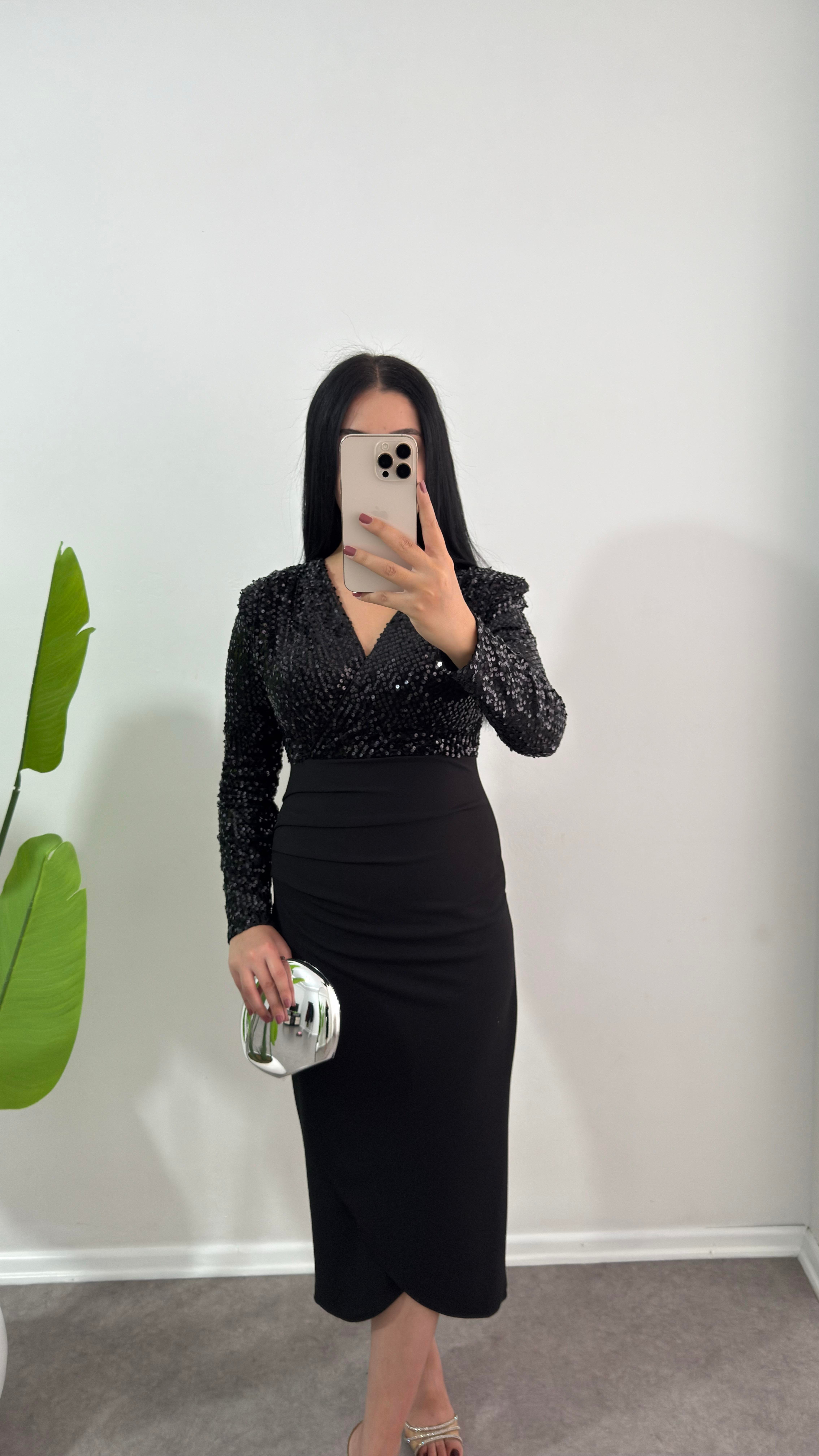 Payetli Merly Siyah Elbise