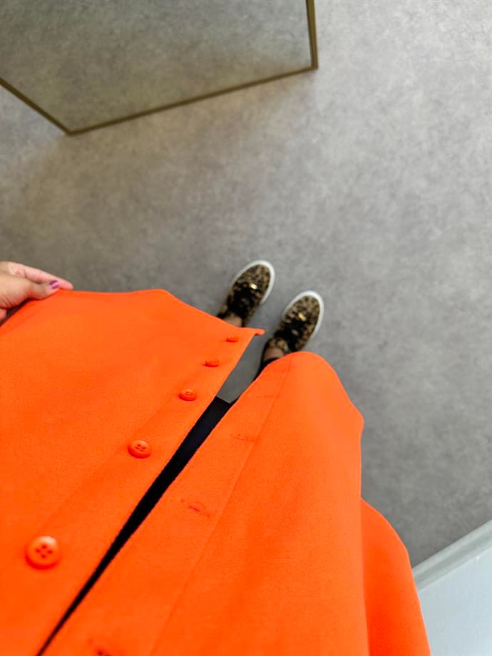 Polarlı turuncu gömlek