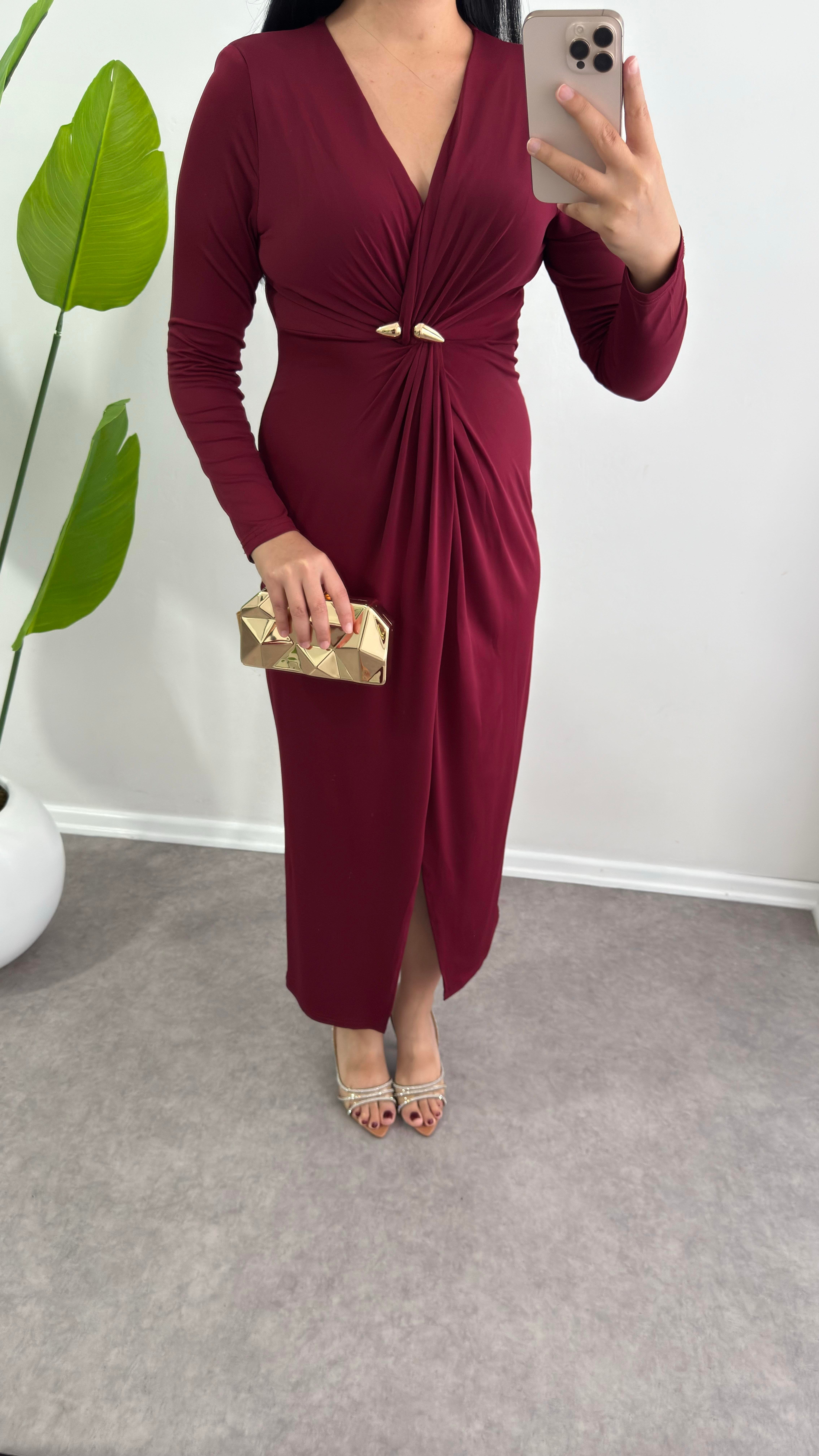 Sendy Broşlu Bordo Elbise