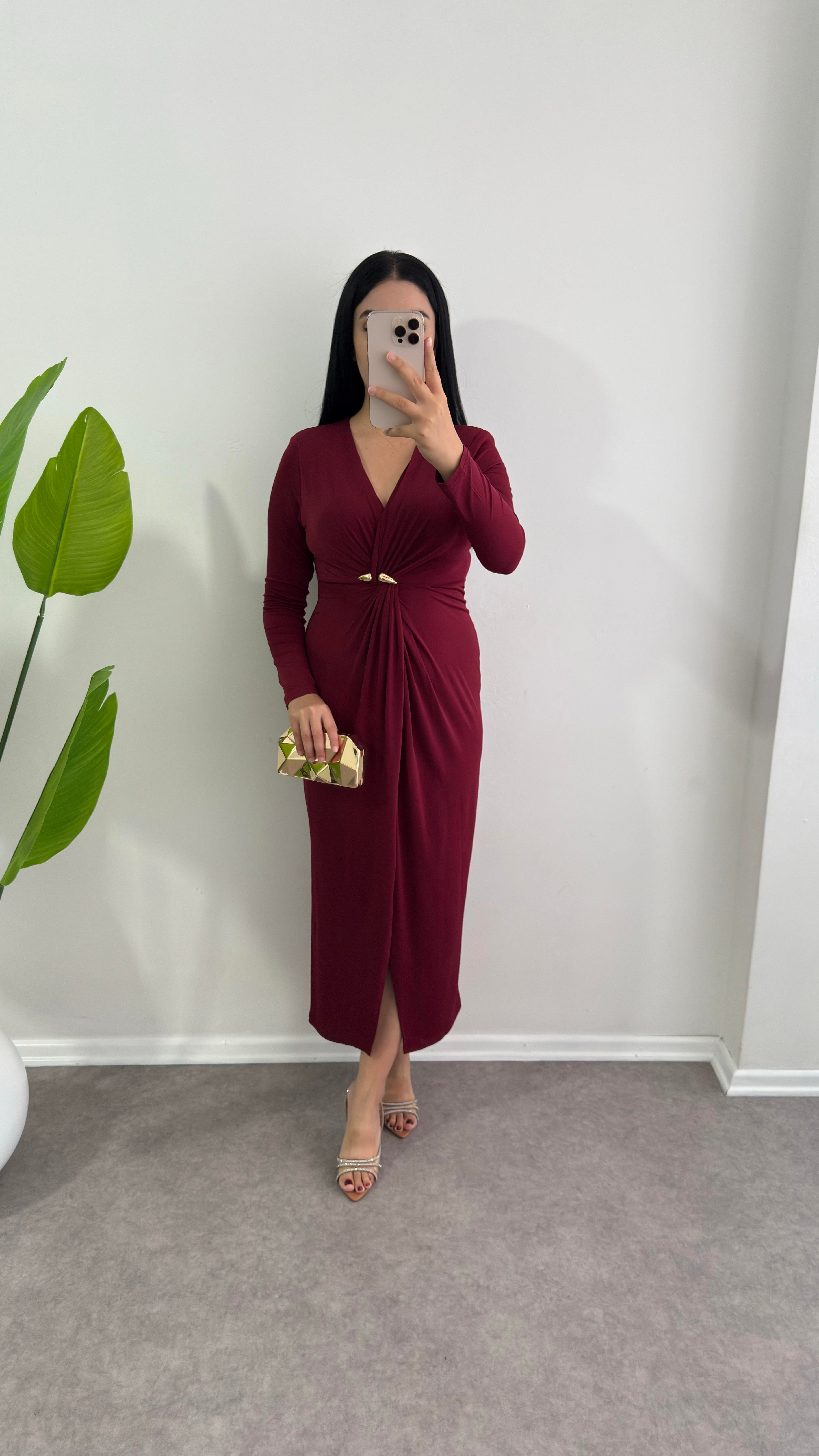 Sendy Broşlu Bordo Elbise