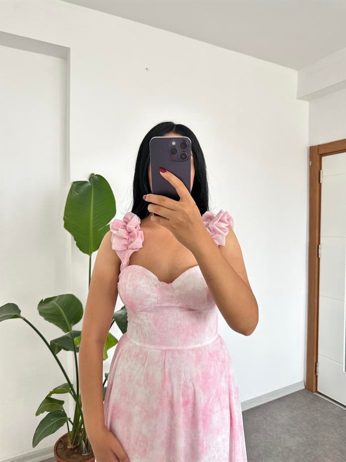 Şifon pembe elbise