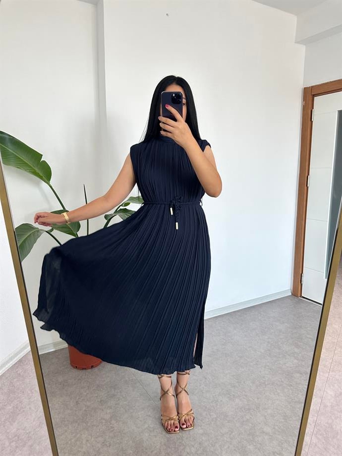 Şifon Piliseli astarlı elbise