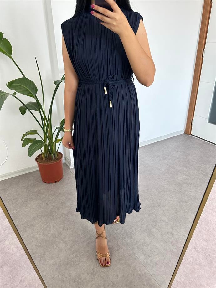 Şifon Piliseli astarlı elbise