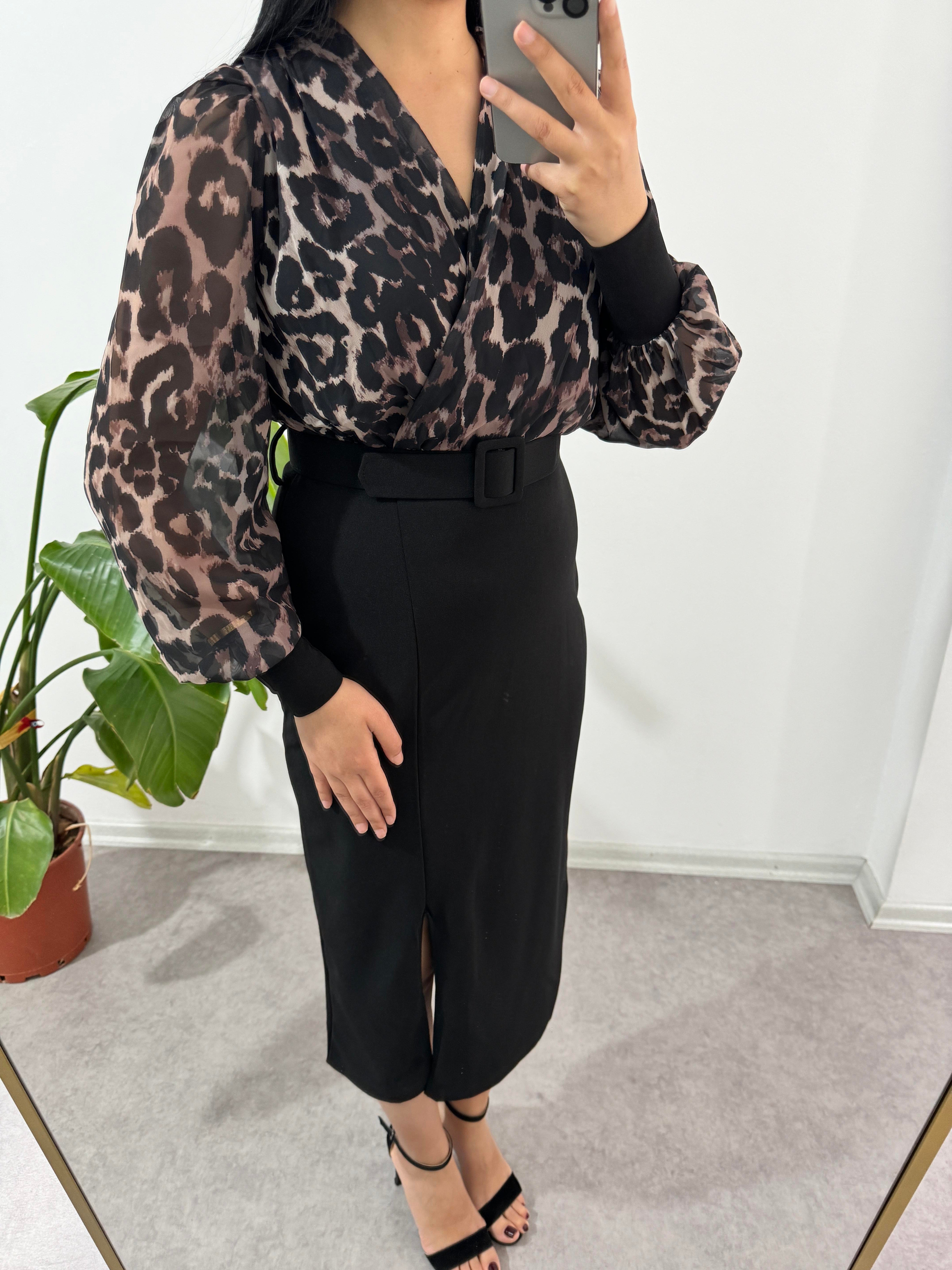 Siyah Krep Kumaş Elbise 