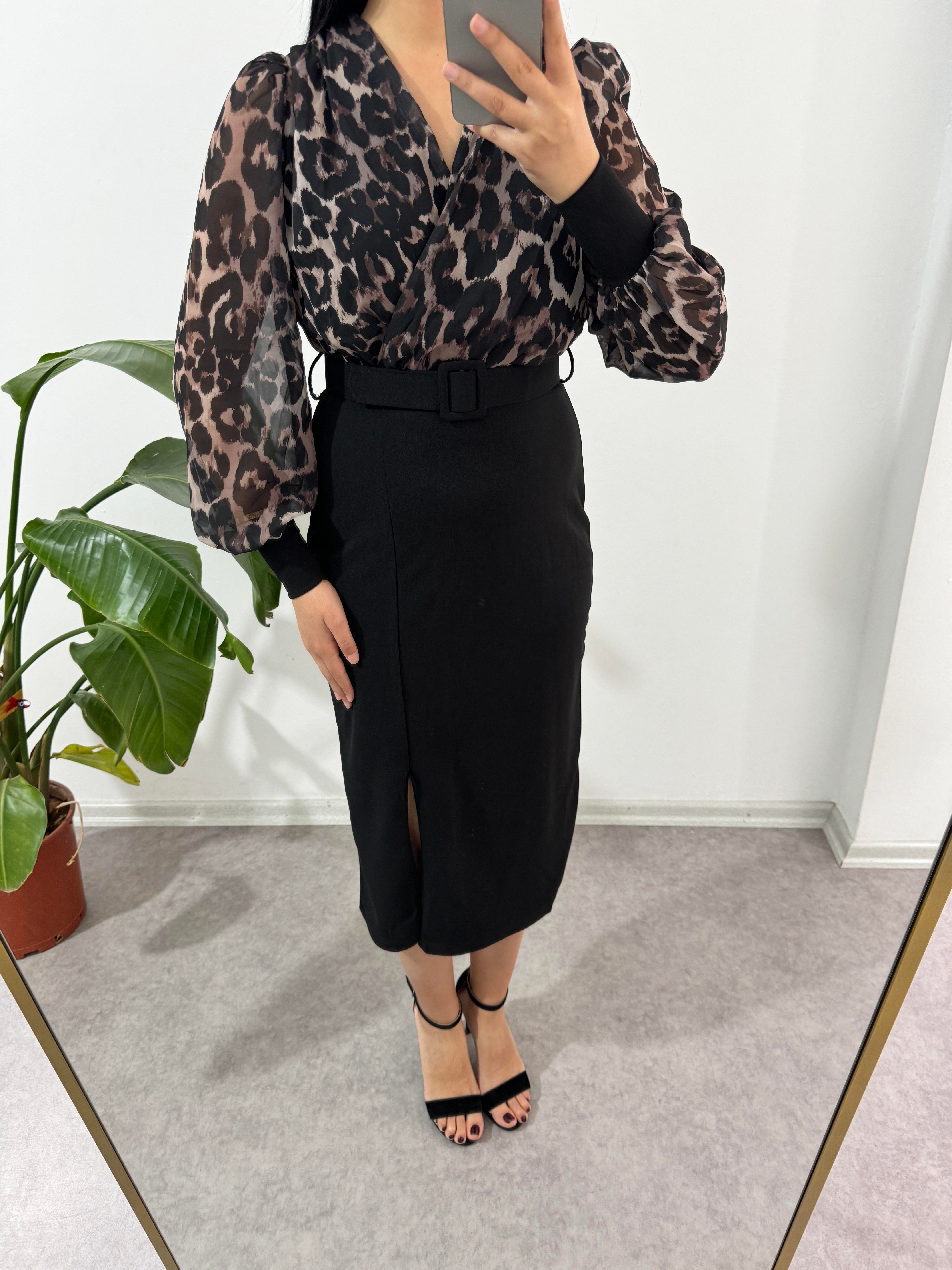 Siyah Krep Kumaş Elbise 