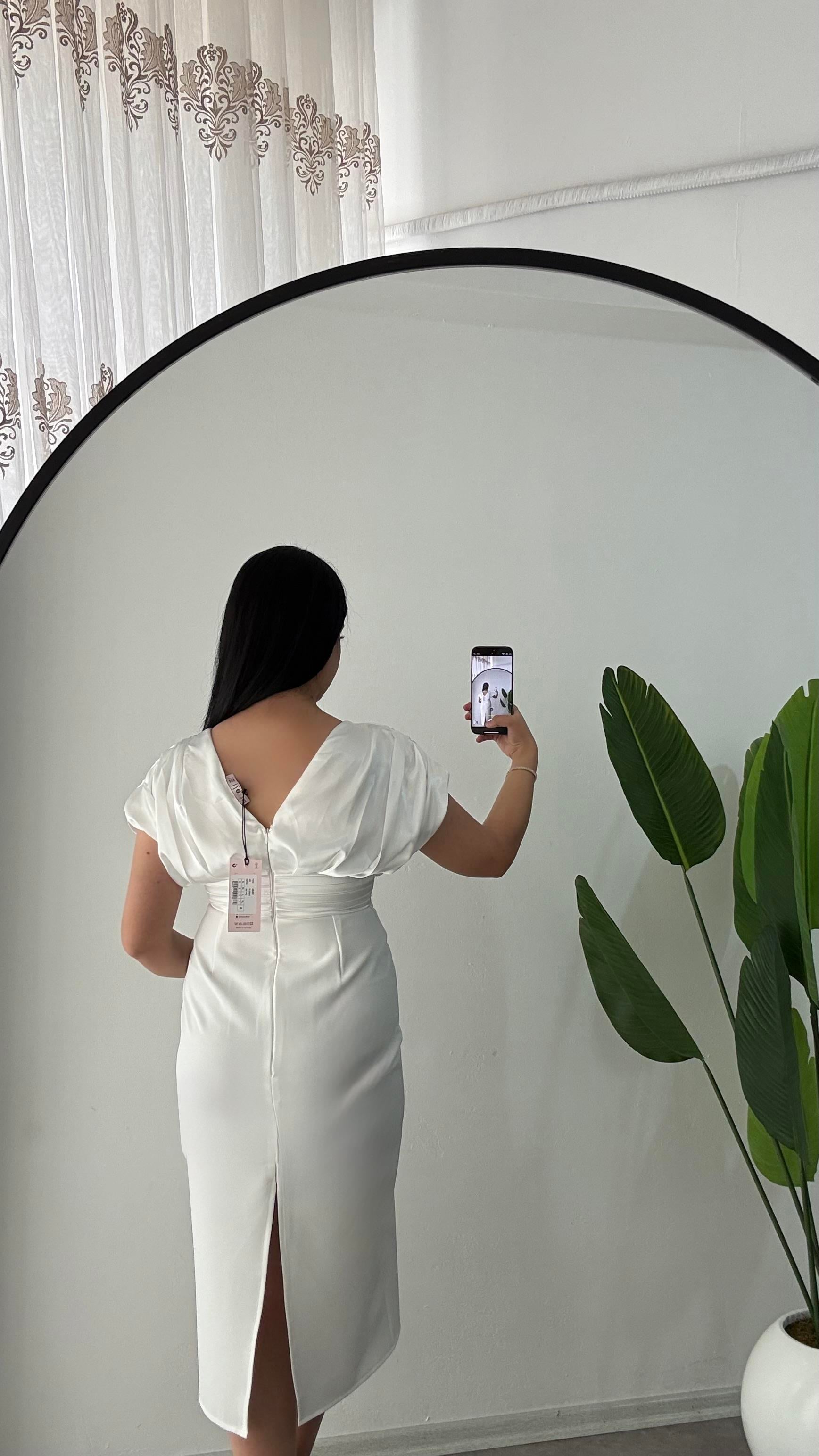 Taşlı Deva Beyaz Elbise