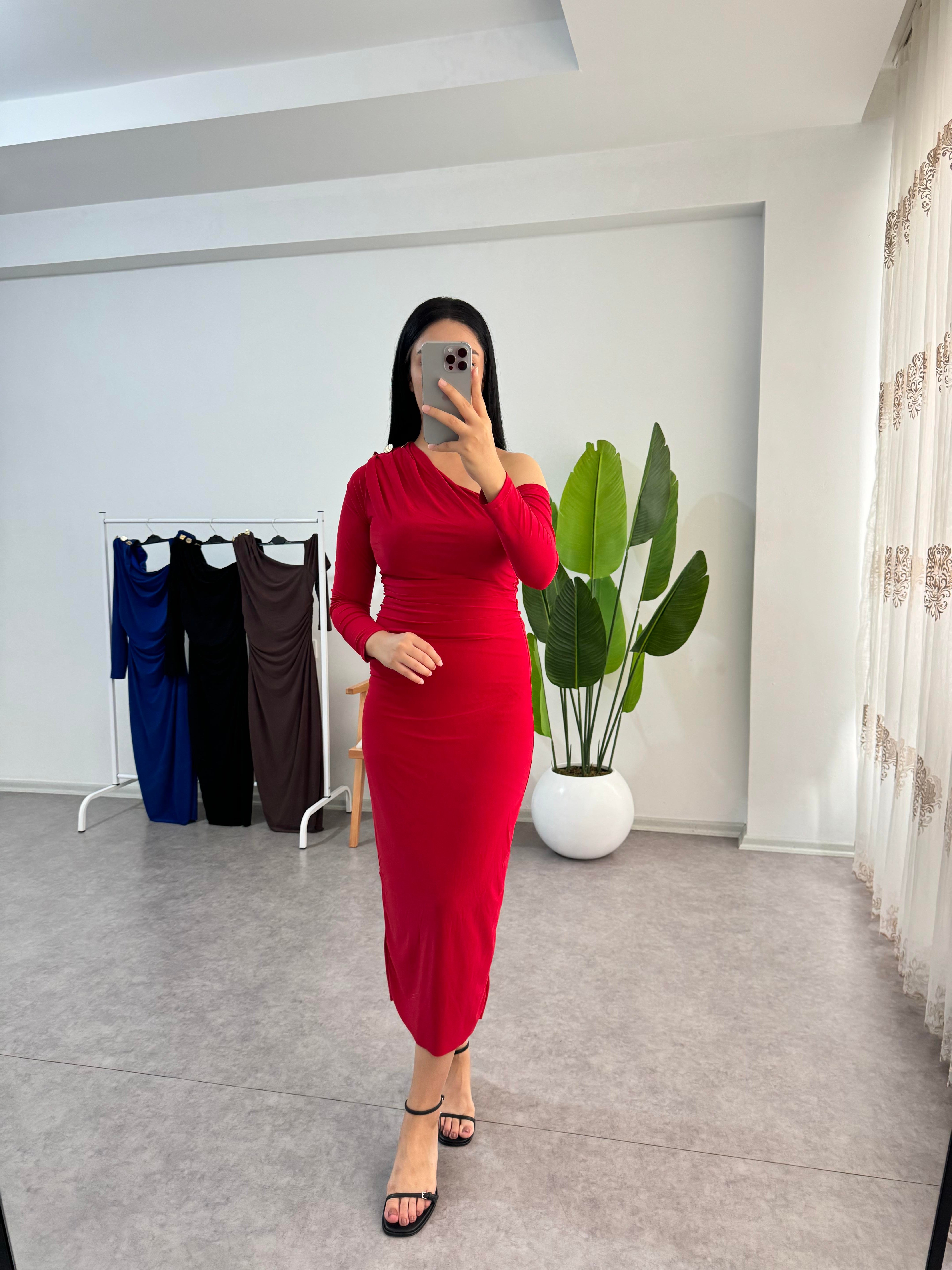 Tek Kol Kırmızı Elbise 