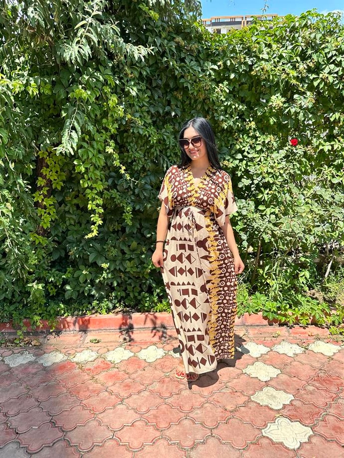 Viskon v yaka elbise