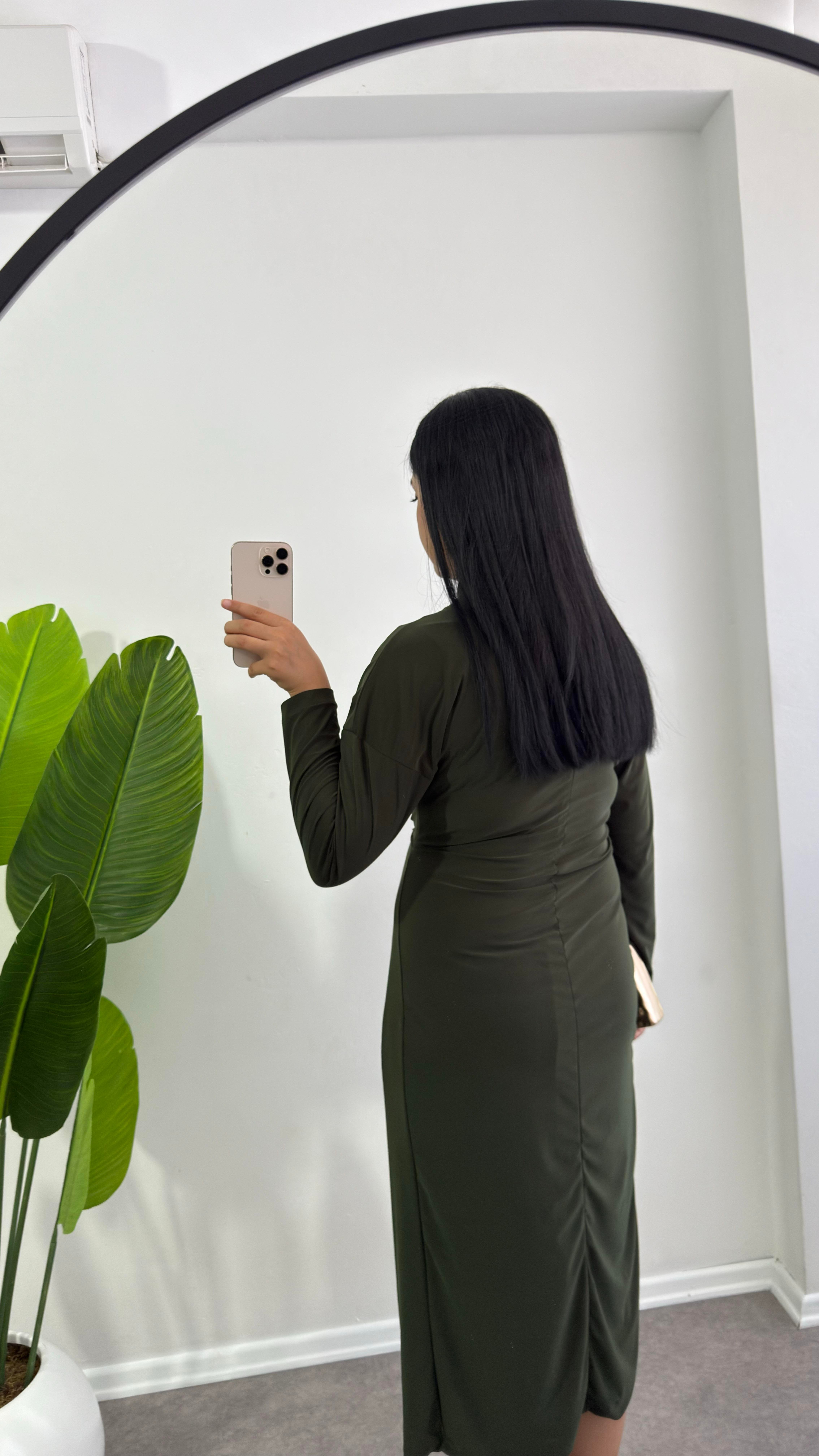 Yeşil Tokalı Drape Midi Elbise