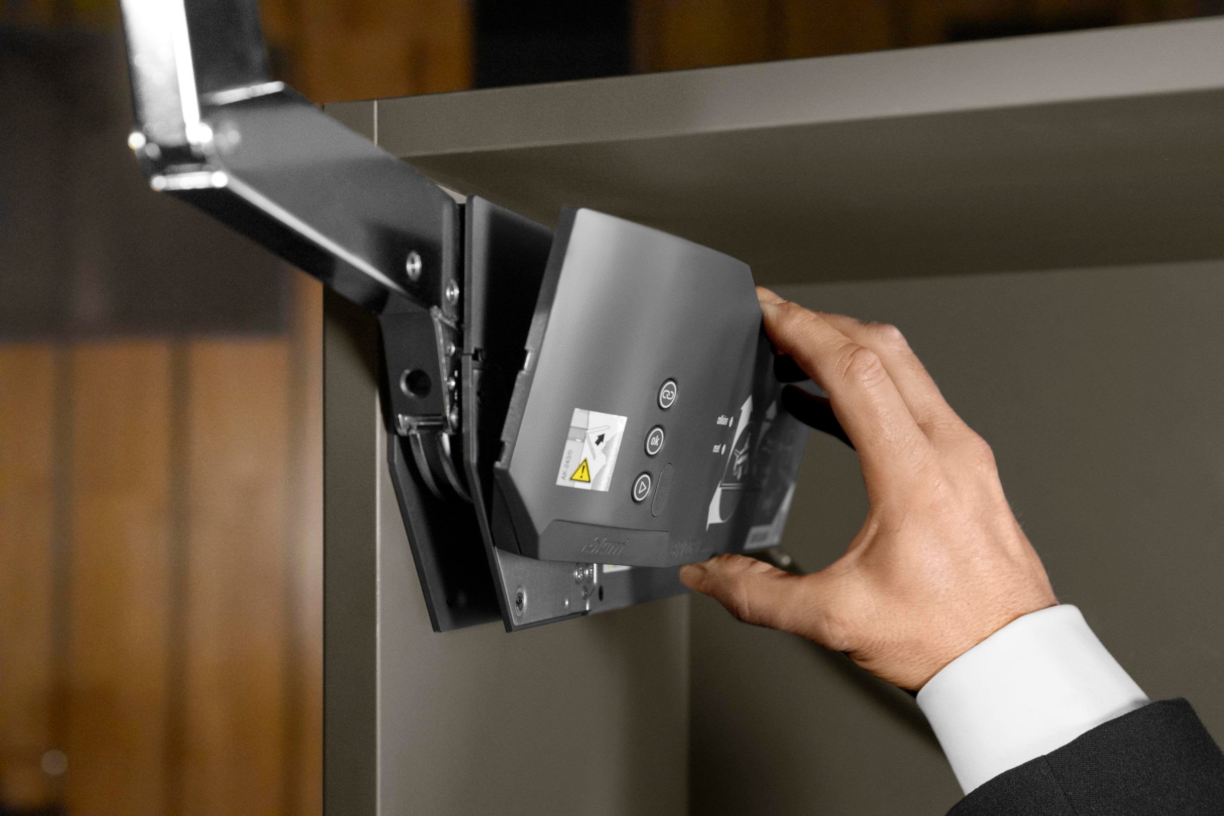 Blum Aventos Hf Top Servo Drive Elektrikli Kalkar Kapak Sistemi Seti 25-35