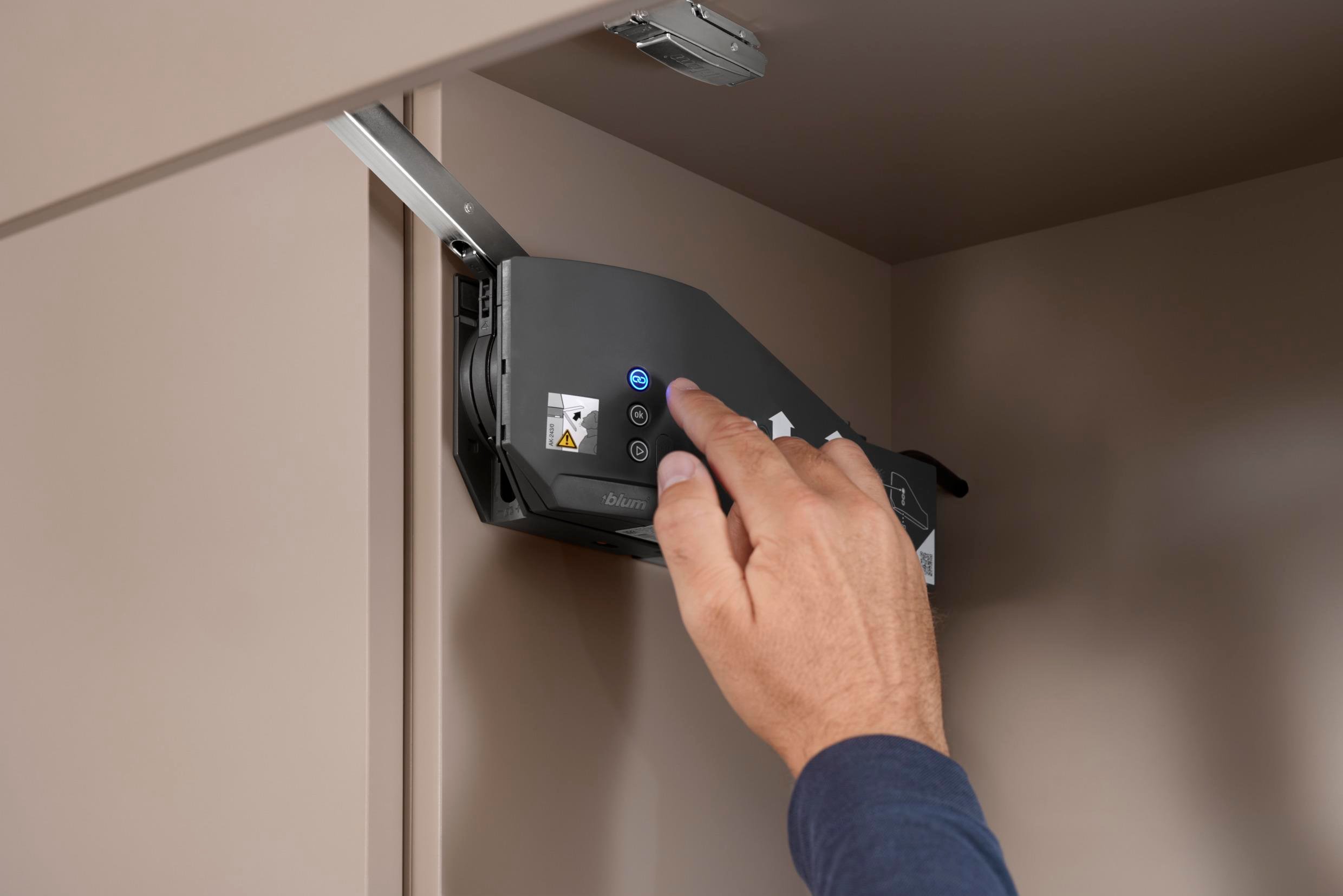 Blum Aventos Hf Top Servo Drive Elektrikli Kalkar Kapak Sistemi Seti 25-35