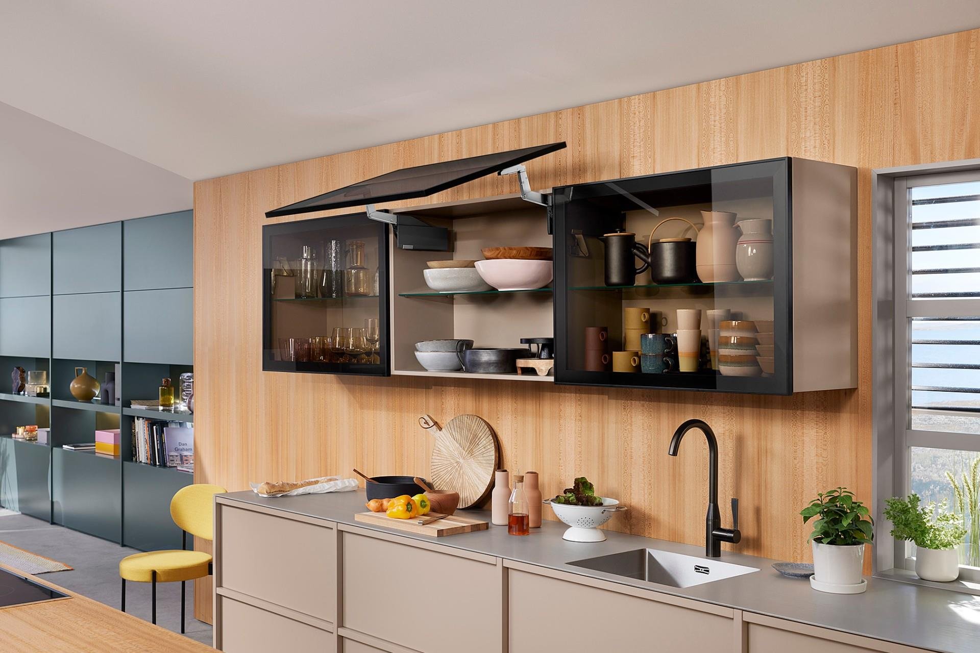 Blum Aventos HS-Top Eğimli Kalkar Kapak Mekanizması Seti 28-35
