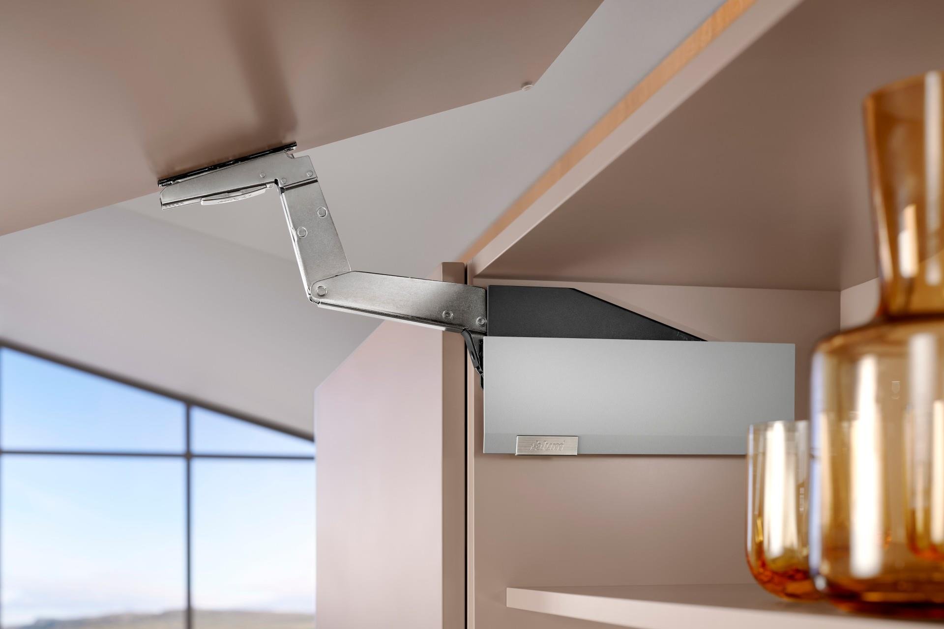 Blum Aventos HS-Top Eğimli Kalkar Kapak Mekanizması Seti 28-35