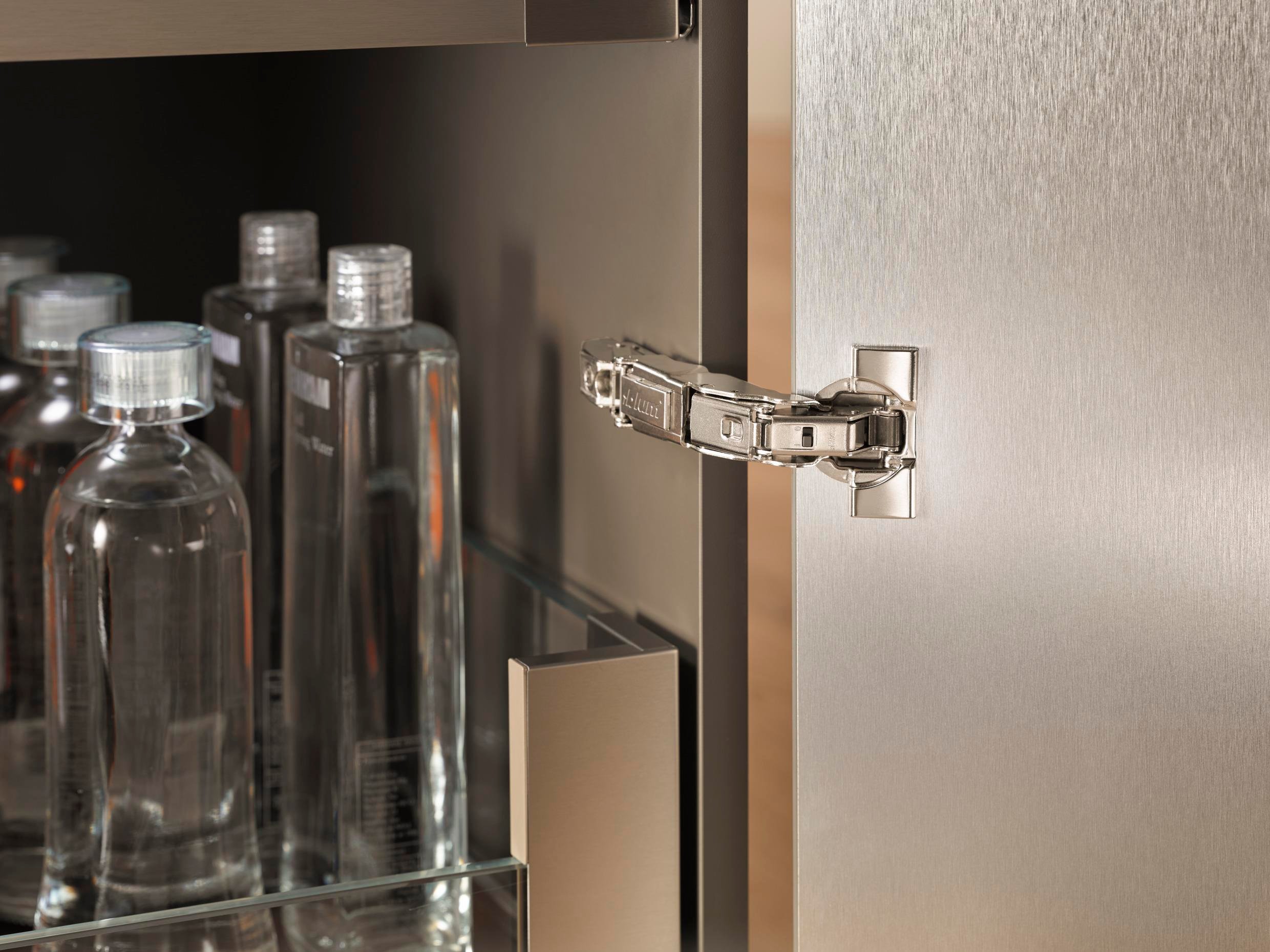 Blum Clip Top Düz Blumotion Kalın Profil Kapak Menteşesi 71B9550 + 173L6100