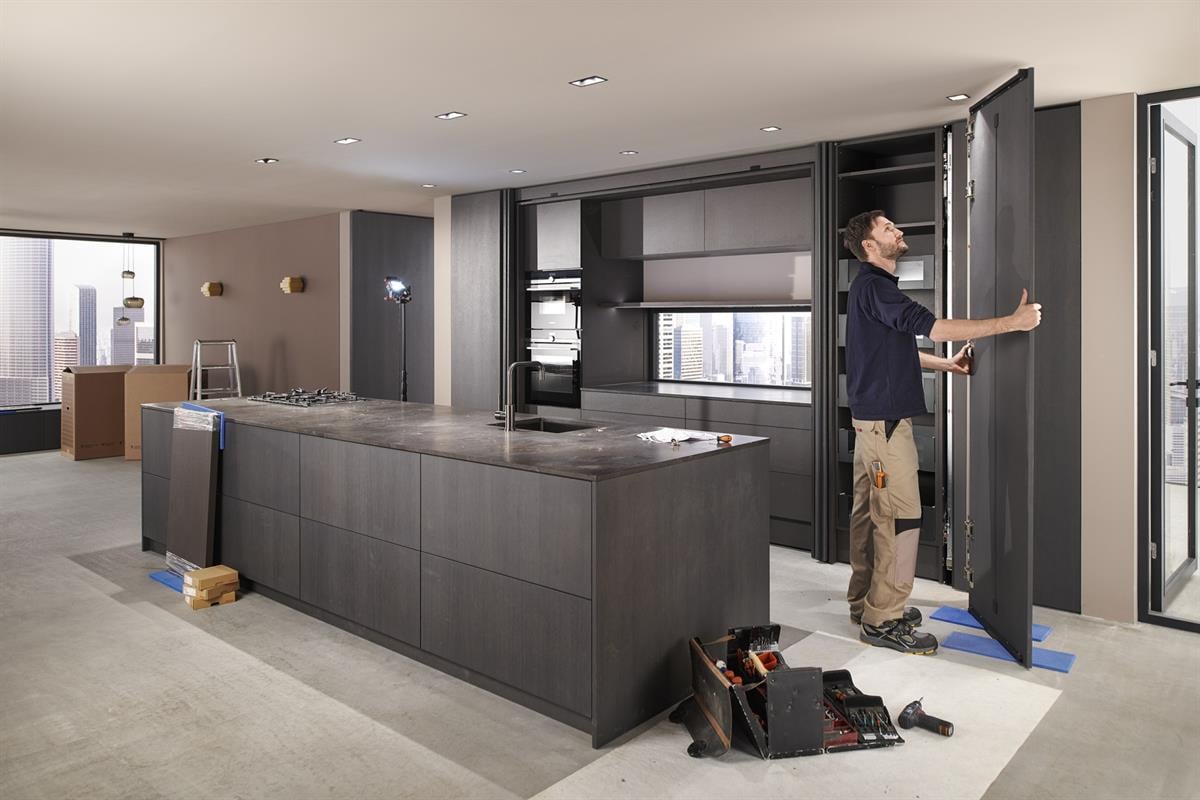 Blum Revego Uno Açılır ve İçeri Kayar Kapak Sistemi