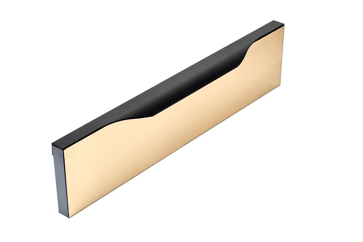 Eğik Tırnaklı Parlak Krom Boy Kulp 597 Mm