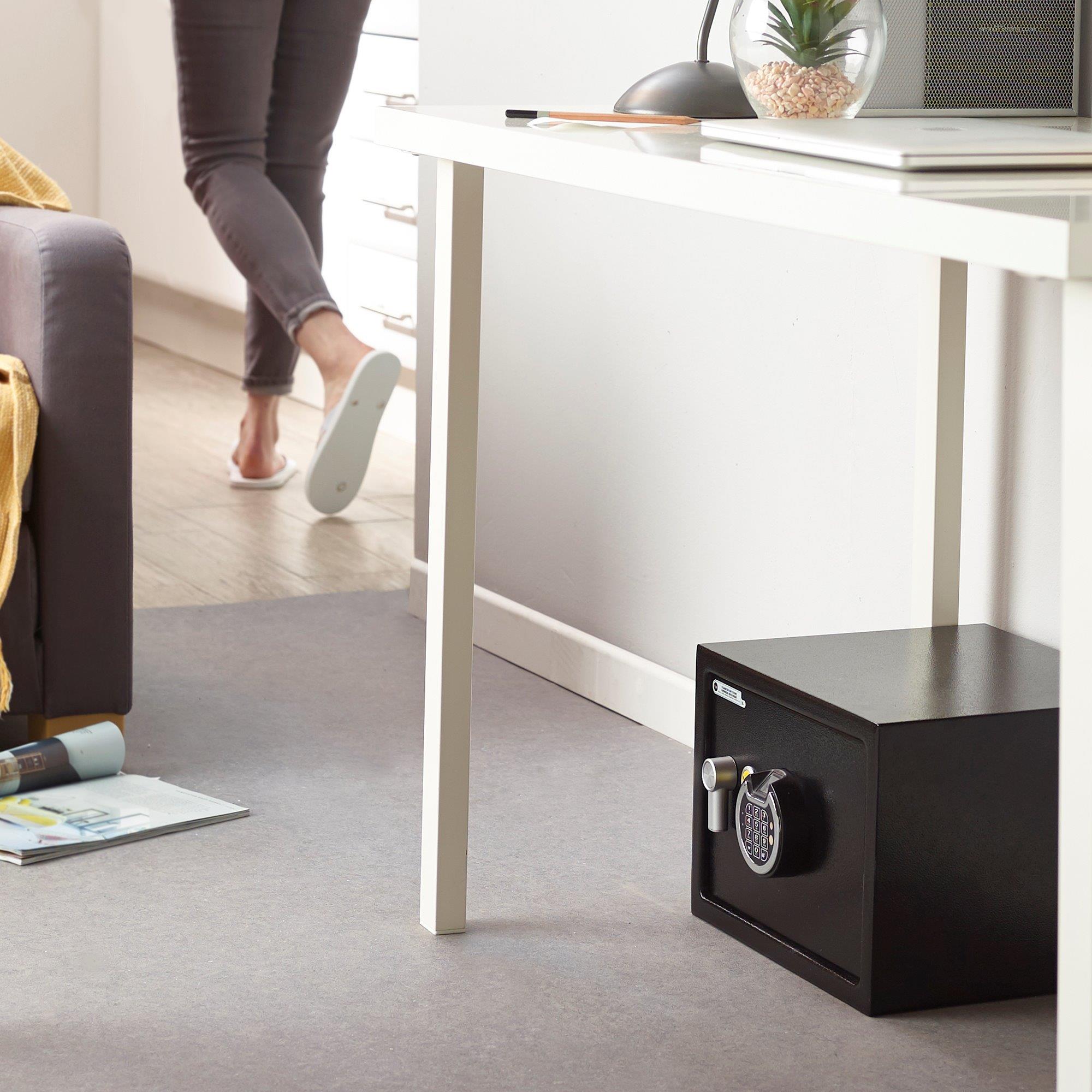 Parmak İzli ve Şifreli Orta Boy Kollu Kasa - YSF/250/DB1