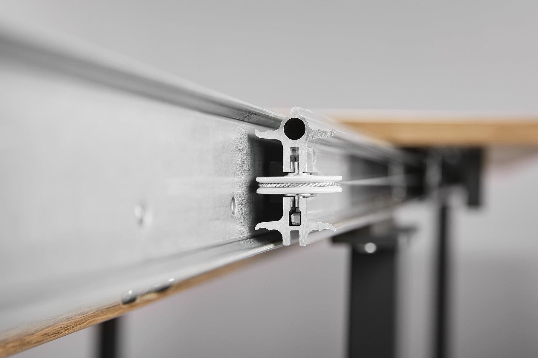 Pöttker Otomatik Büyüyen Masa Ray Mekanizması