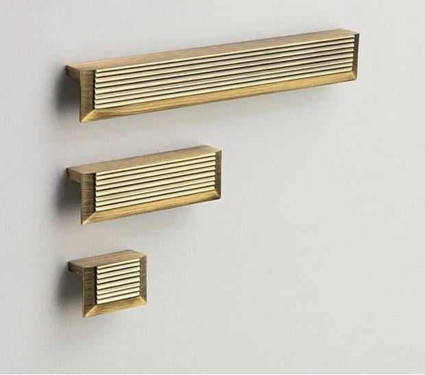 Tline L Tipi Çizgili Antik Bronz Tekli Kulp 32 mm. 209060