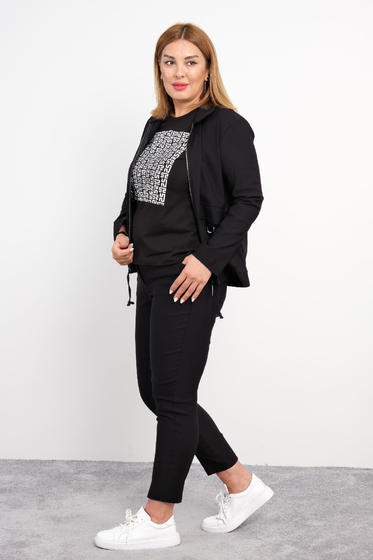  Bu ürün, zarif ve rahat bir gündelik kıyafettir. Siyah renkli pantolon ve üzerinde geometrik desenlere sahip bir t-shirtü içerir. Pantolon, dar kesimi ve uyumlu yapısı ile şık bir görünüme sahiptir. T-shirt ise yuvarlak yaka ve kısa kollu olup, ön k