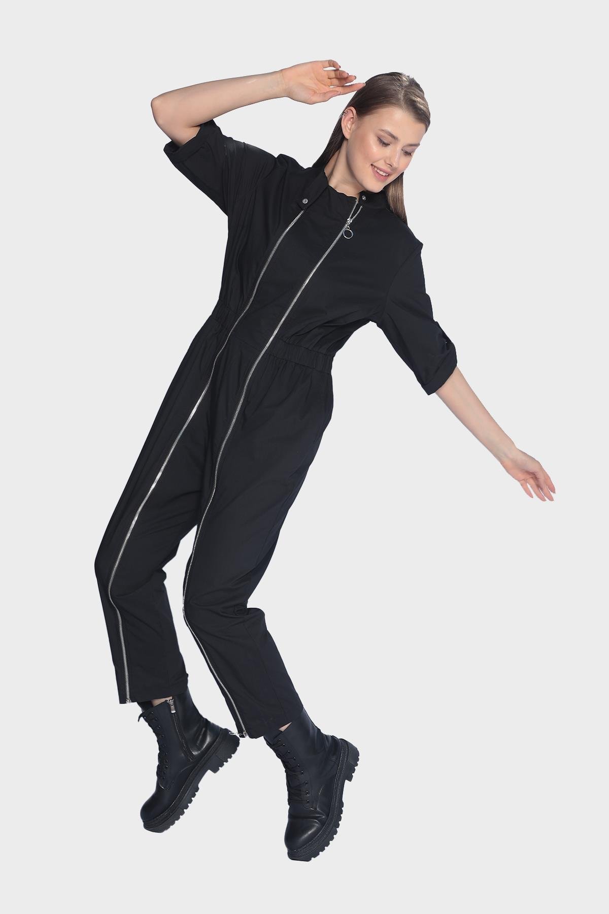 Round-neck and double-zippered women's sporty jumpsuit